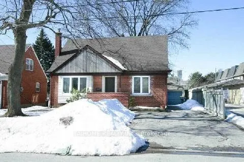 6 Vonda Avenue