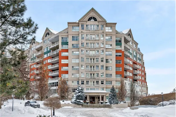 18 Concorde Place #101