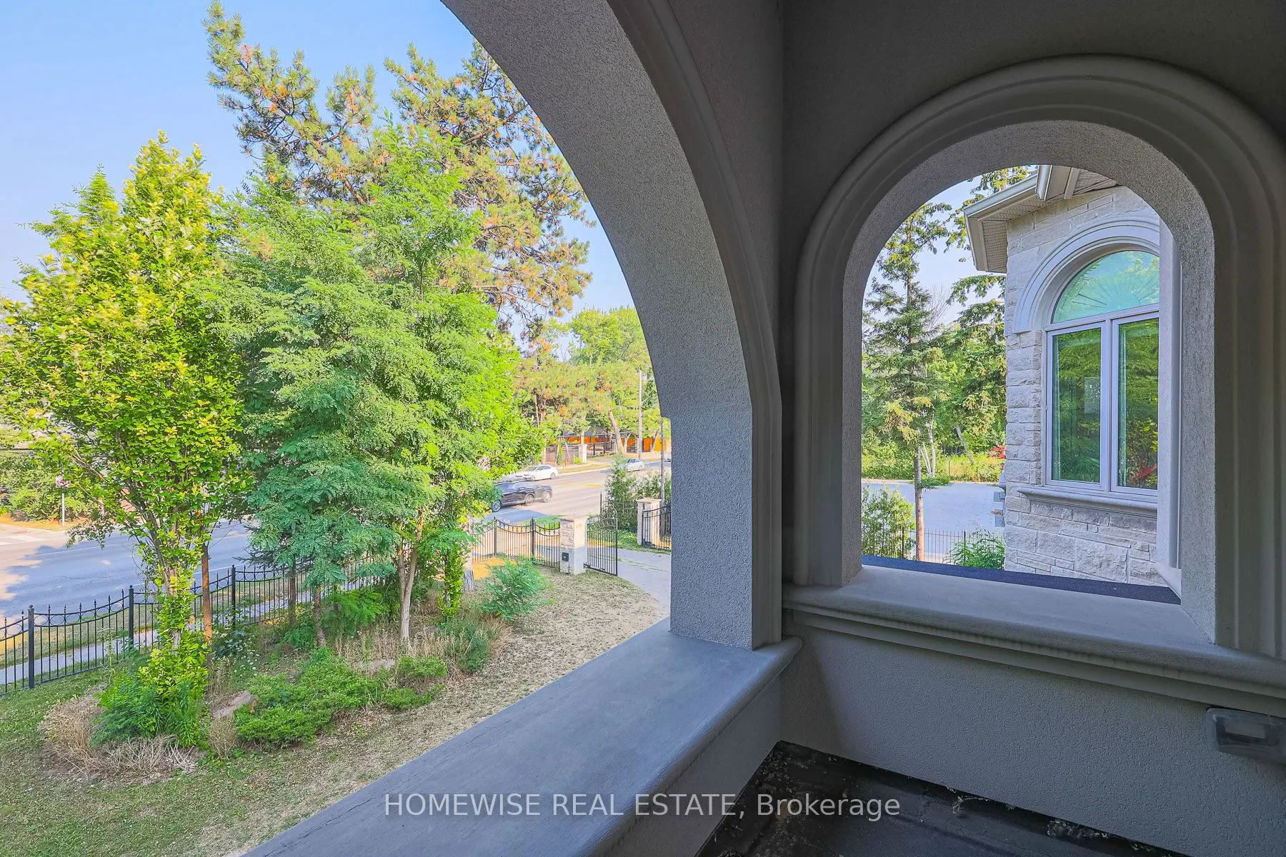 2706 Bayview Avenue