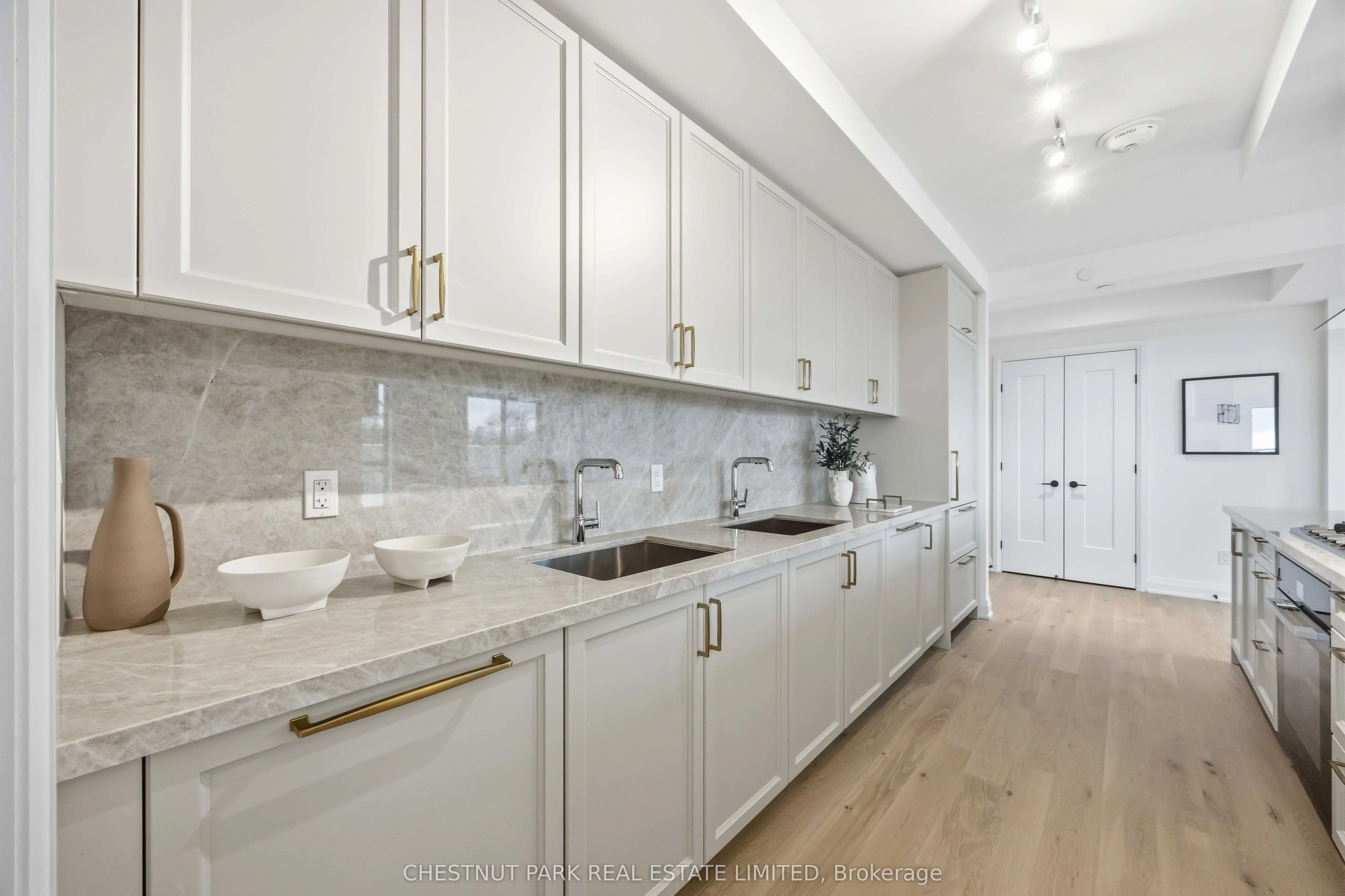 505 Glencairn Avenue #409