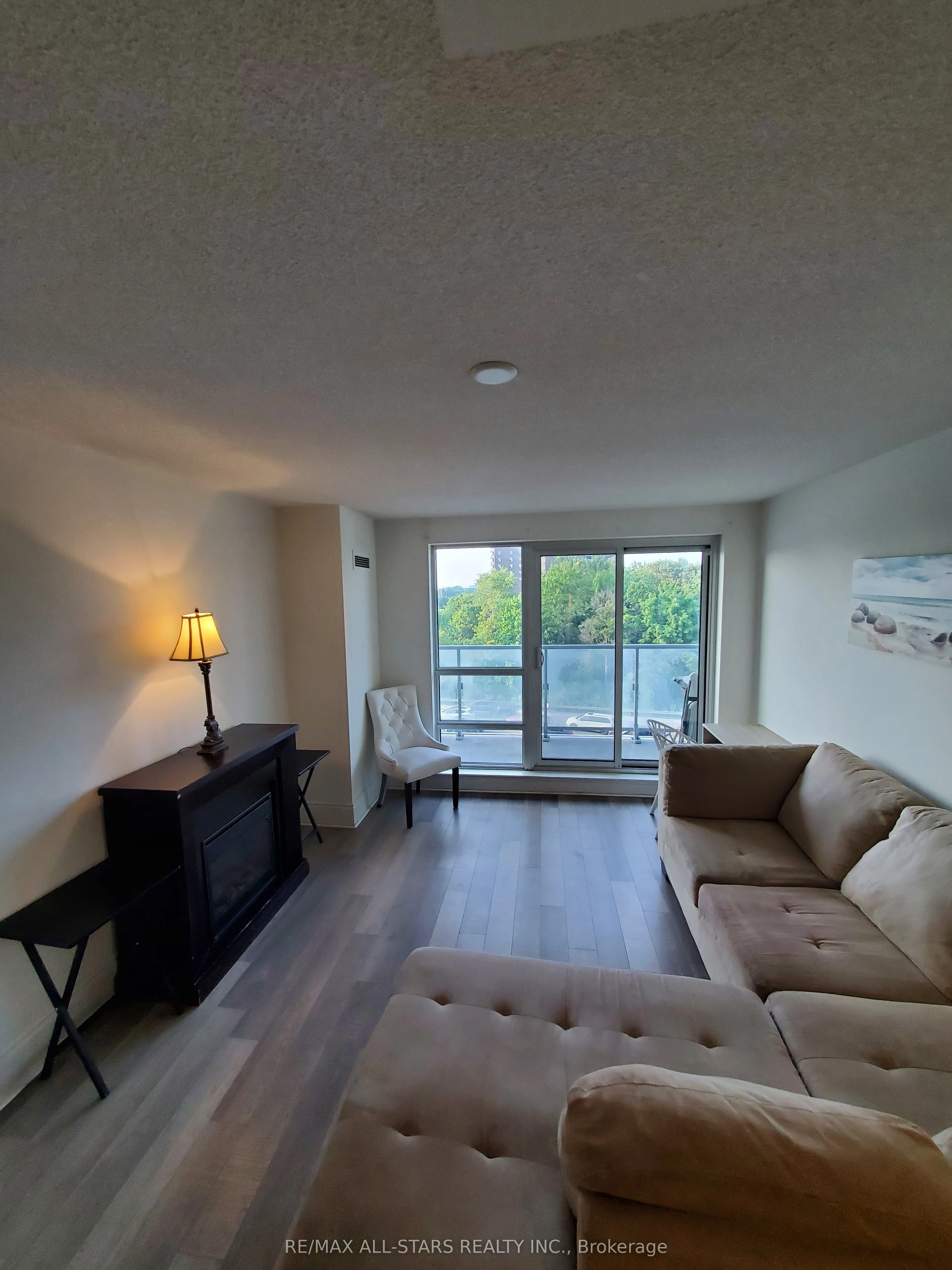 2015 Sheppard Avenue E #407