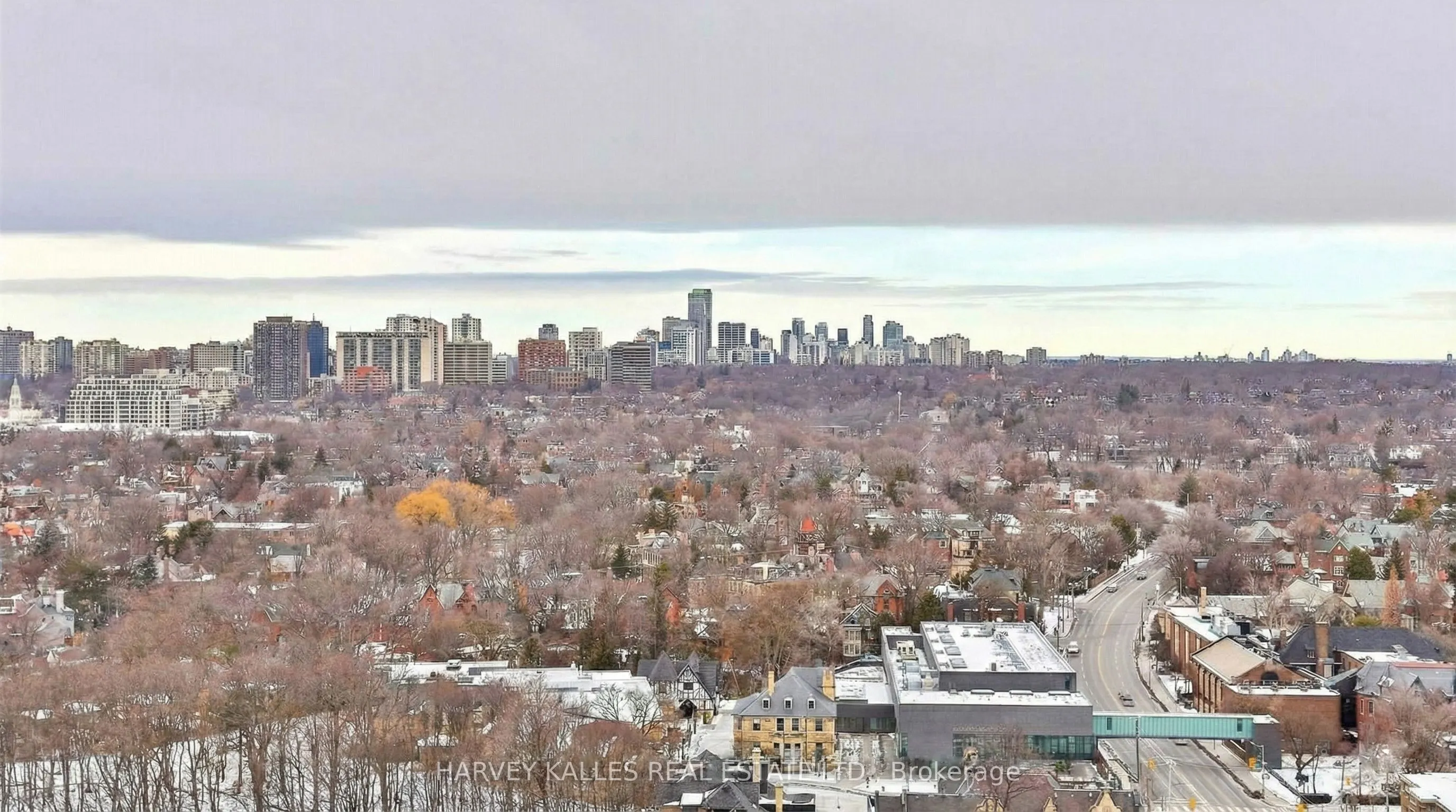 300 Bloor Street E #2701