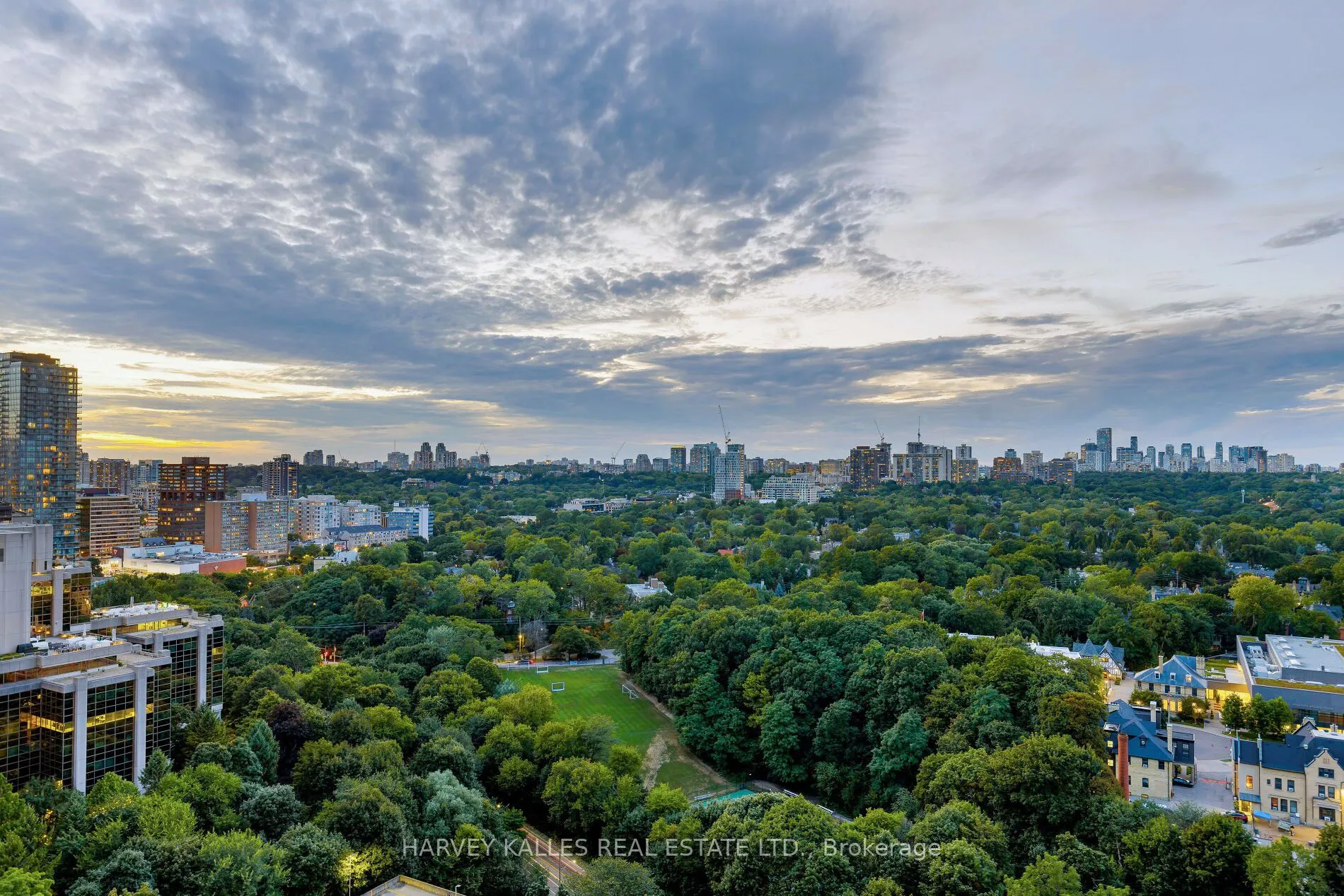 300 Bloor Street E #2701