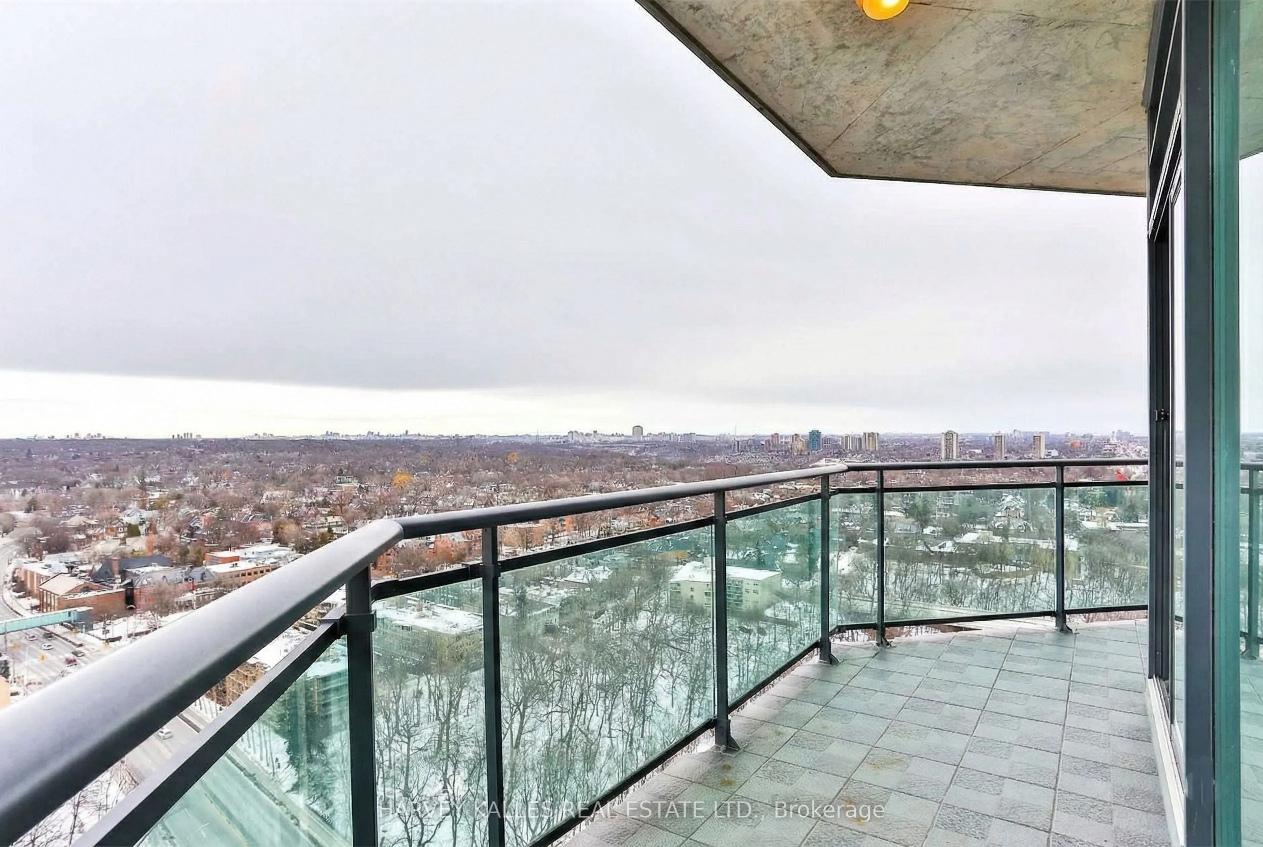 300 Bloor Street E #2701