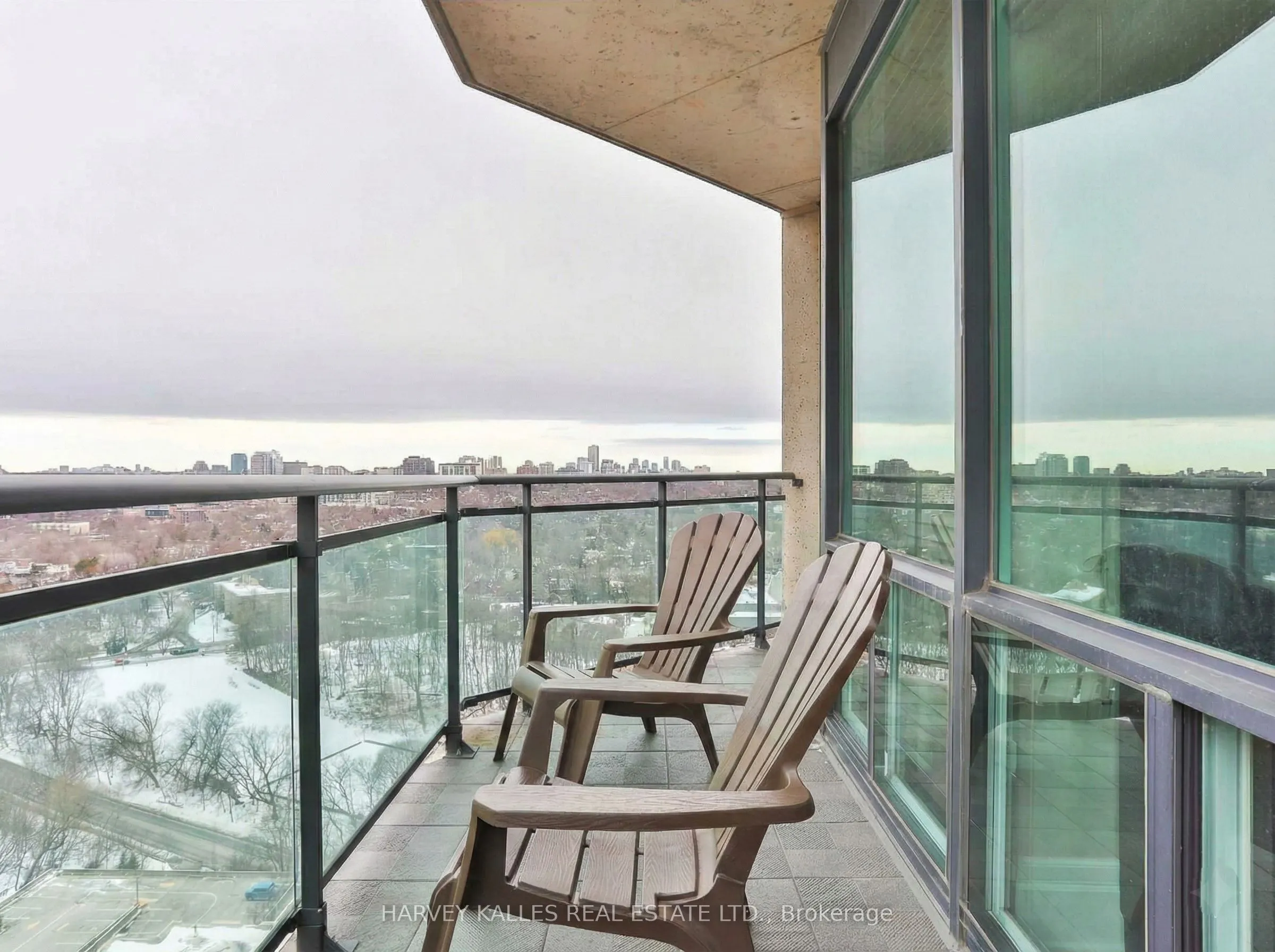 300 Bloor Street E #2701