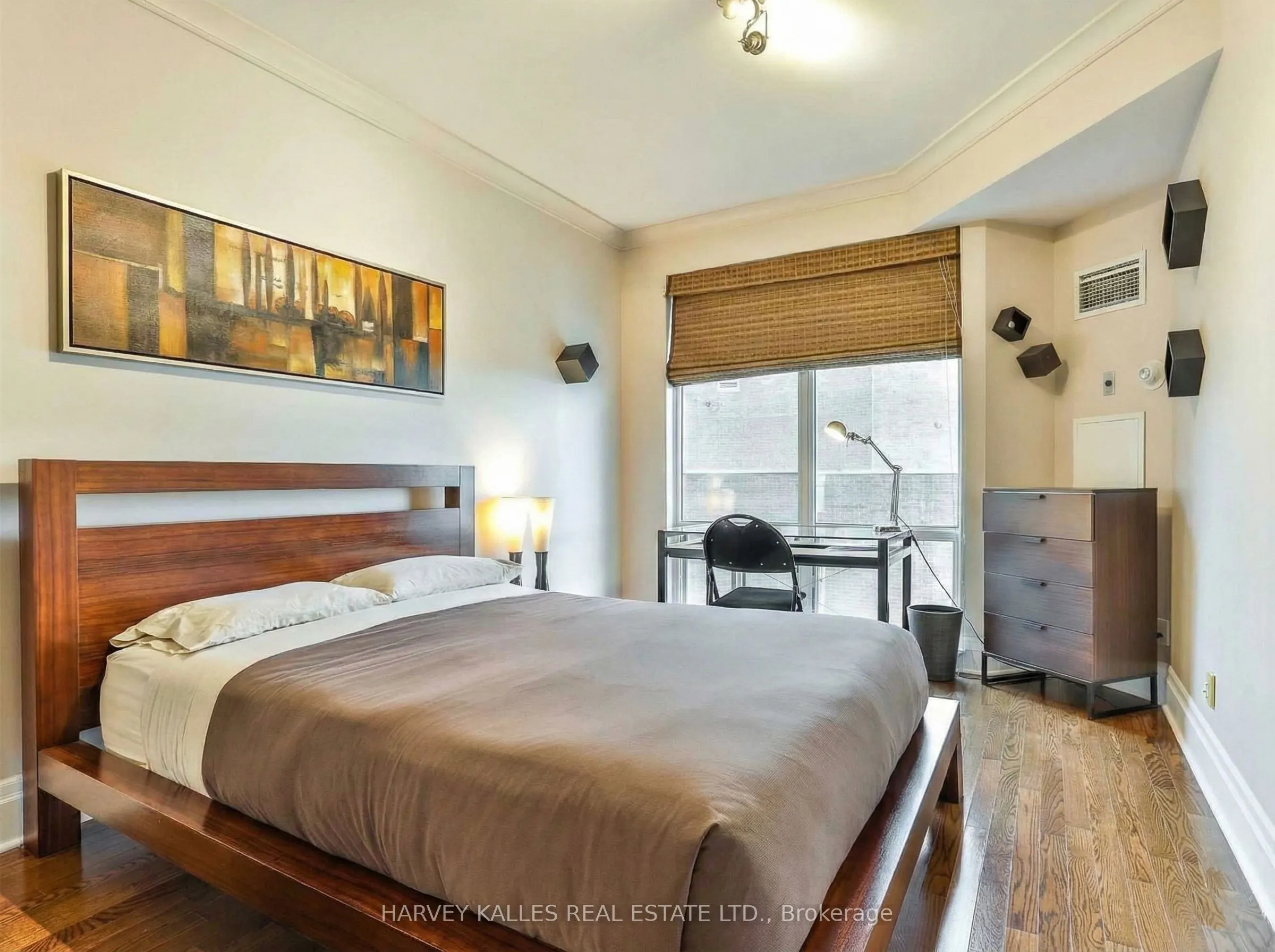300 Bloor Street E #2701