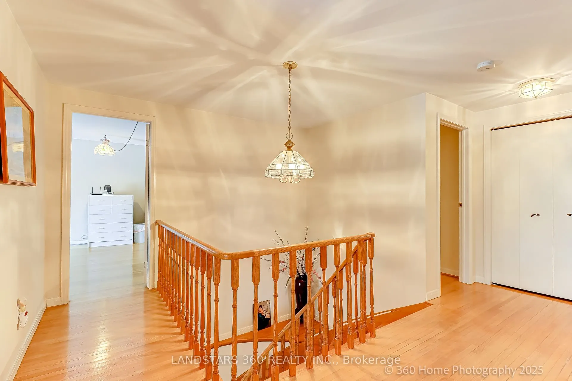 31 Whitehorn Crescent