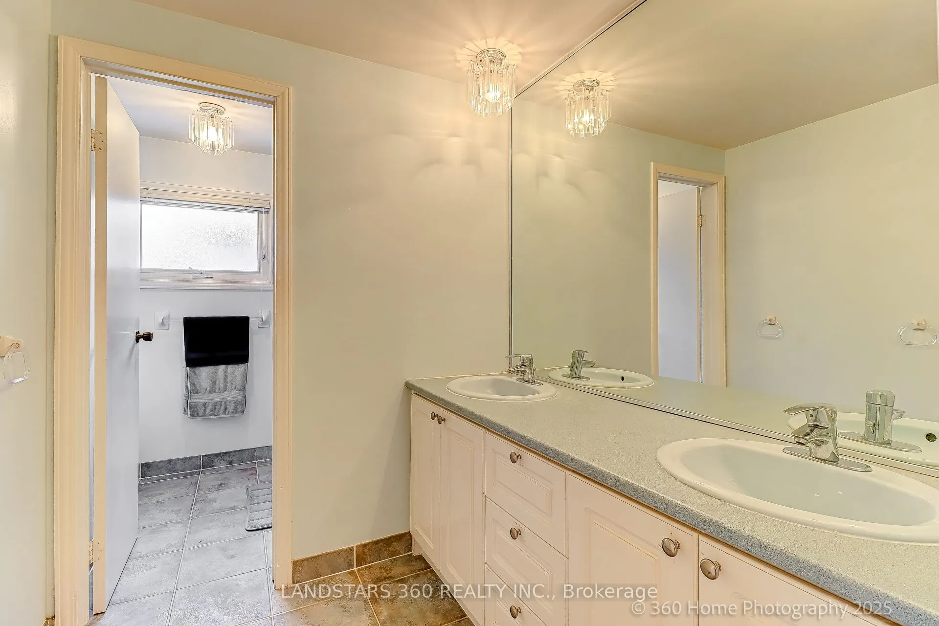 31 Whitehorn Crescent