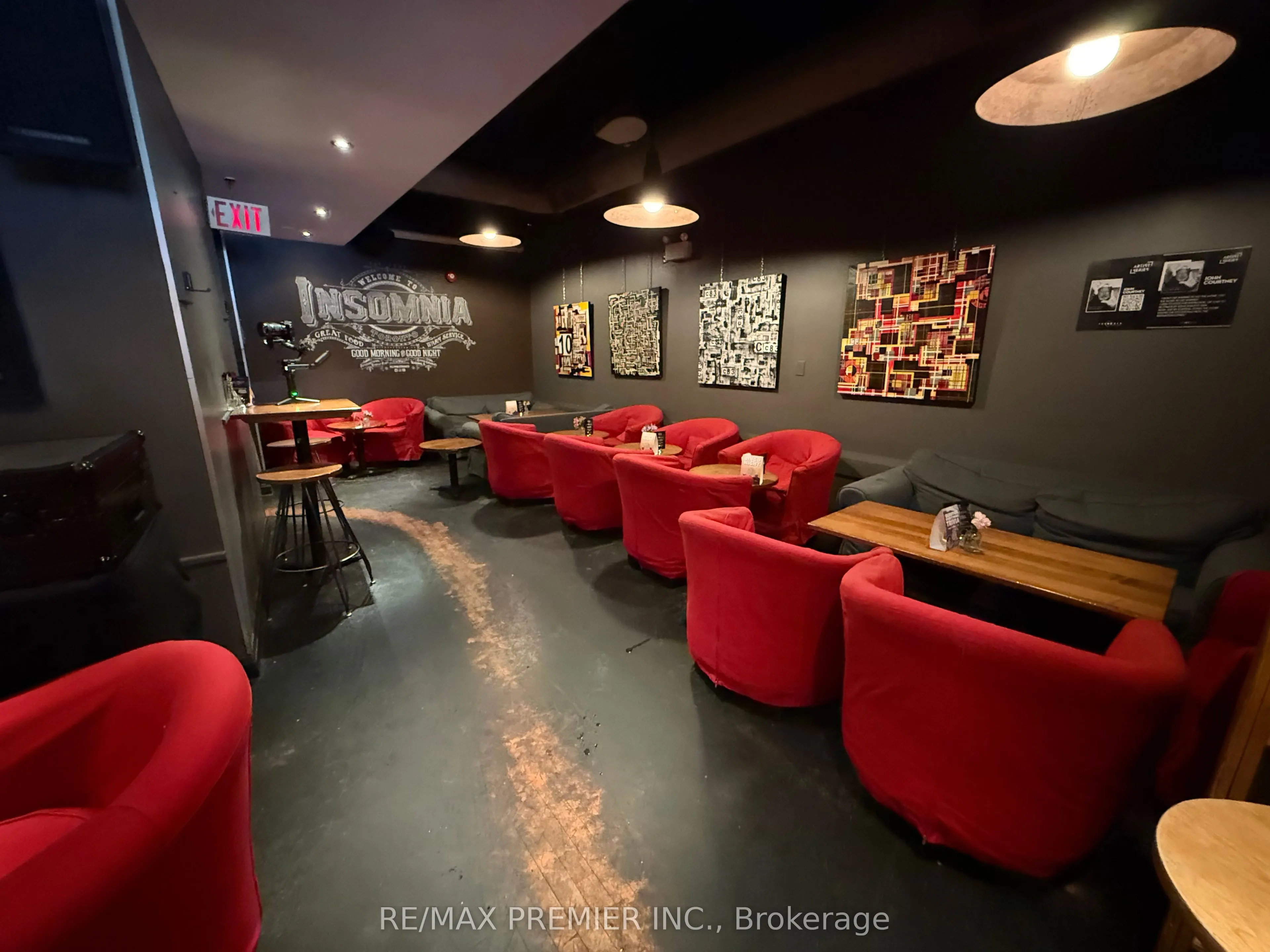 563 Bloor Street W #Main Floor