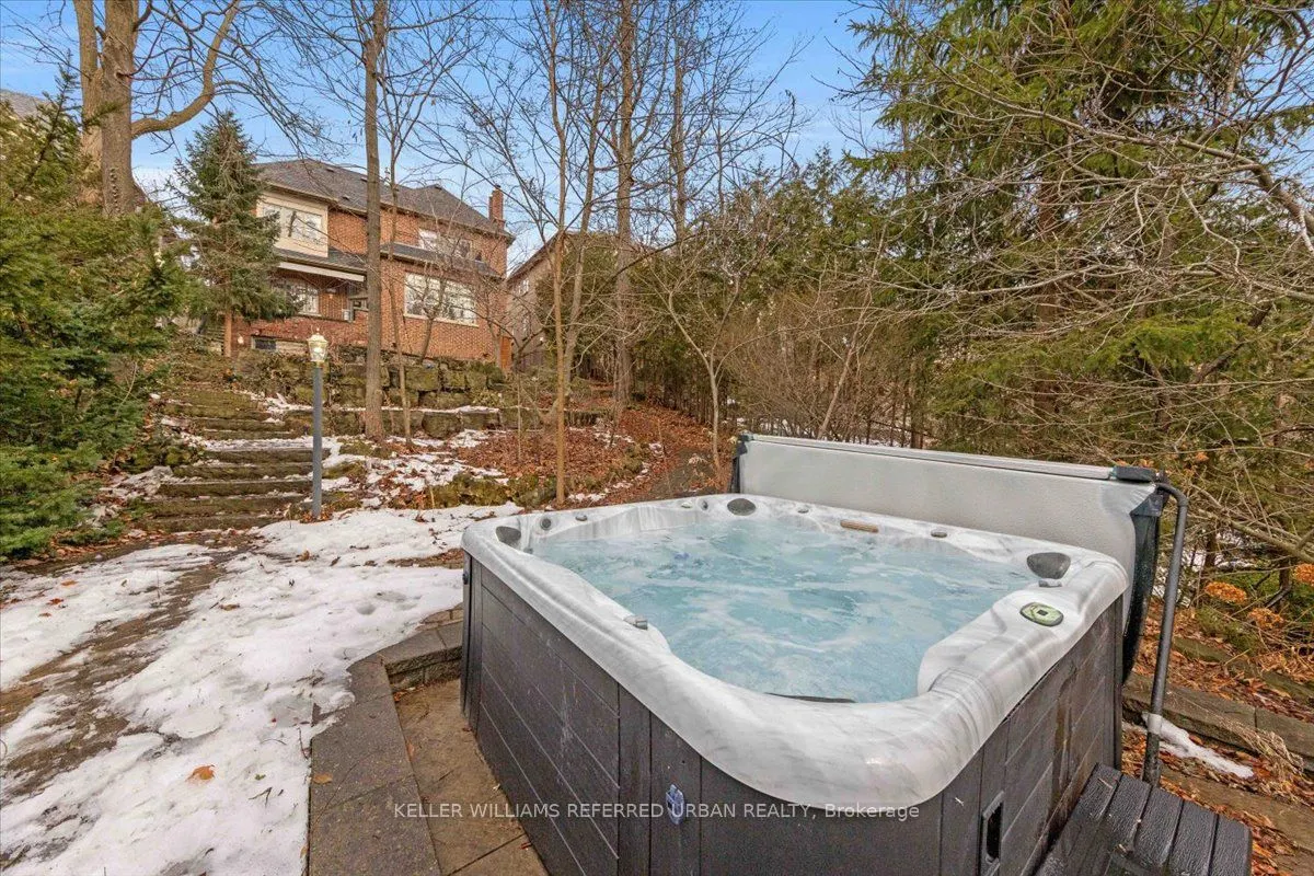 41 Wentworth Avenue