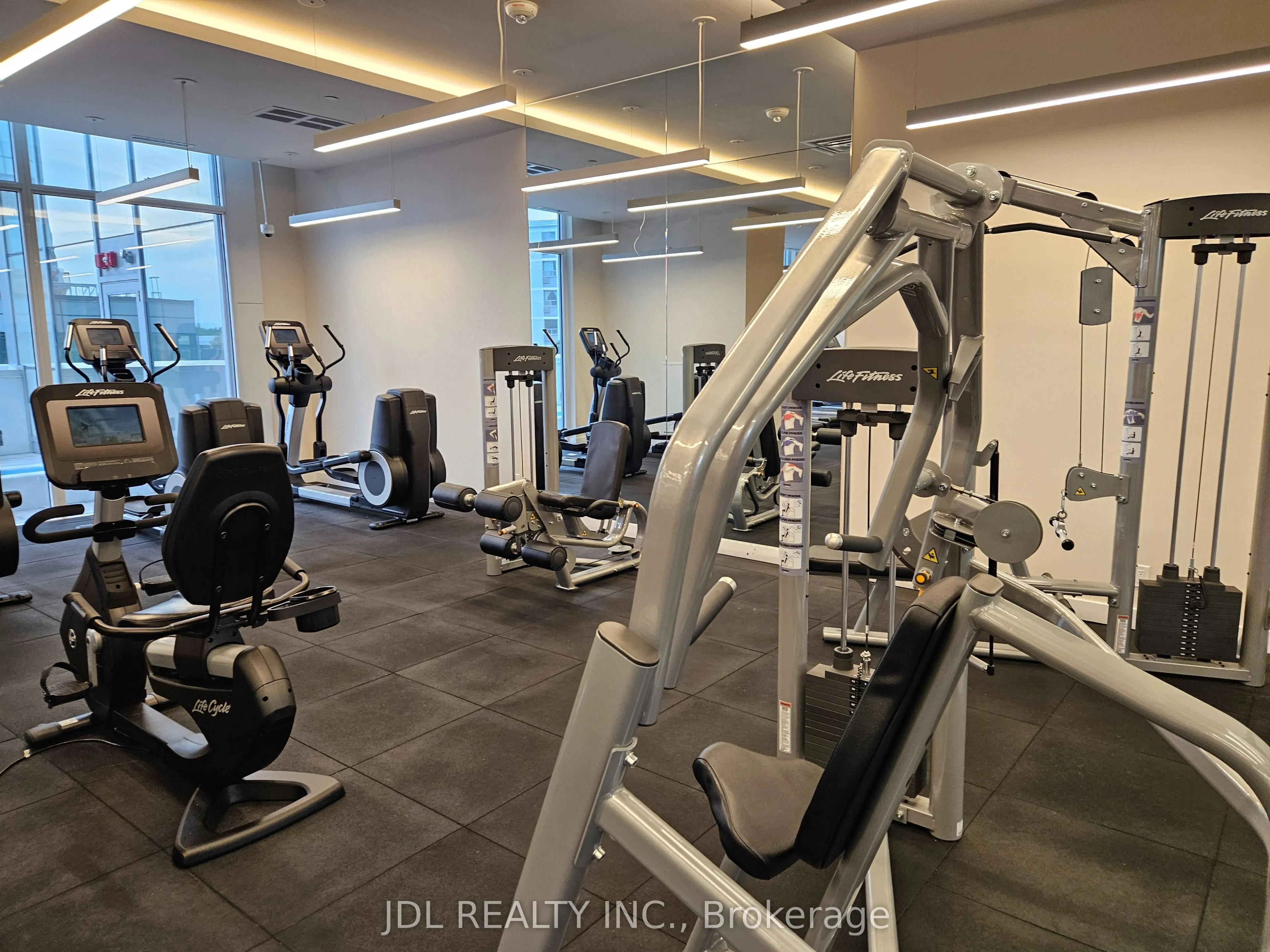 5180 yonge Street #2112