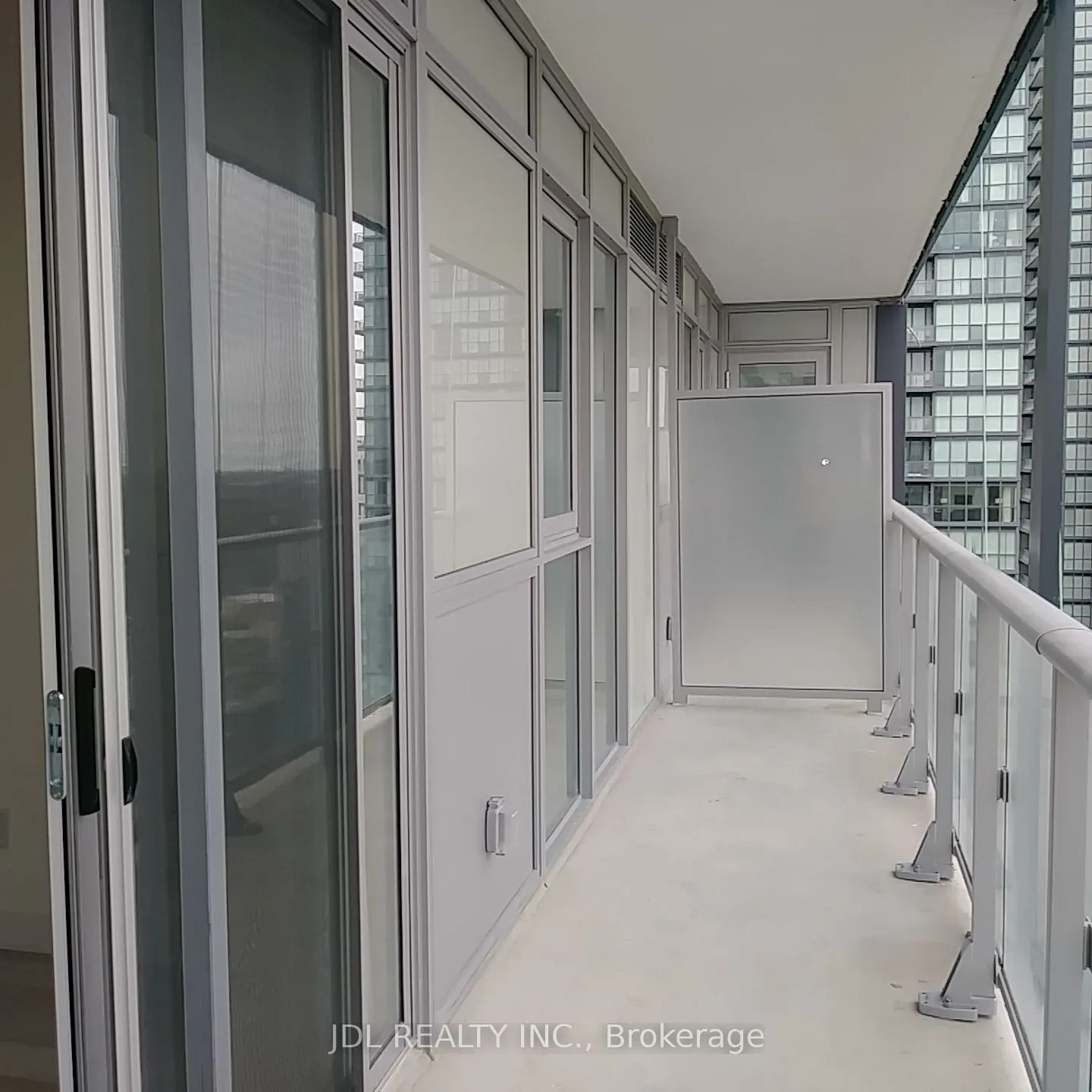 5180 yonge Street #2112