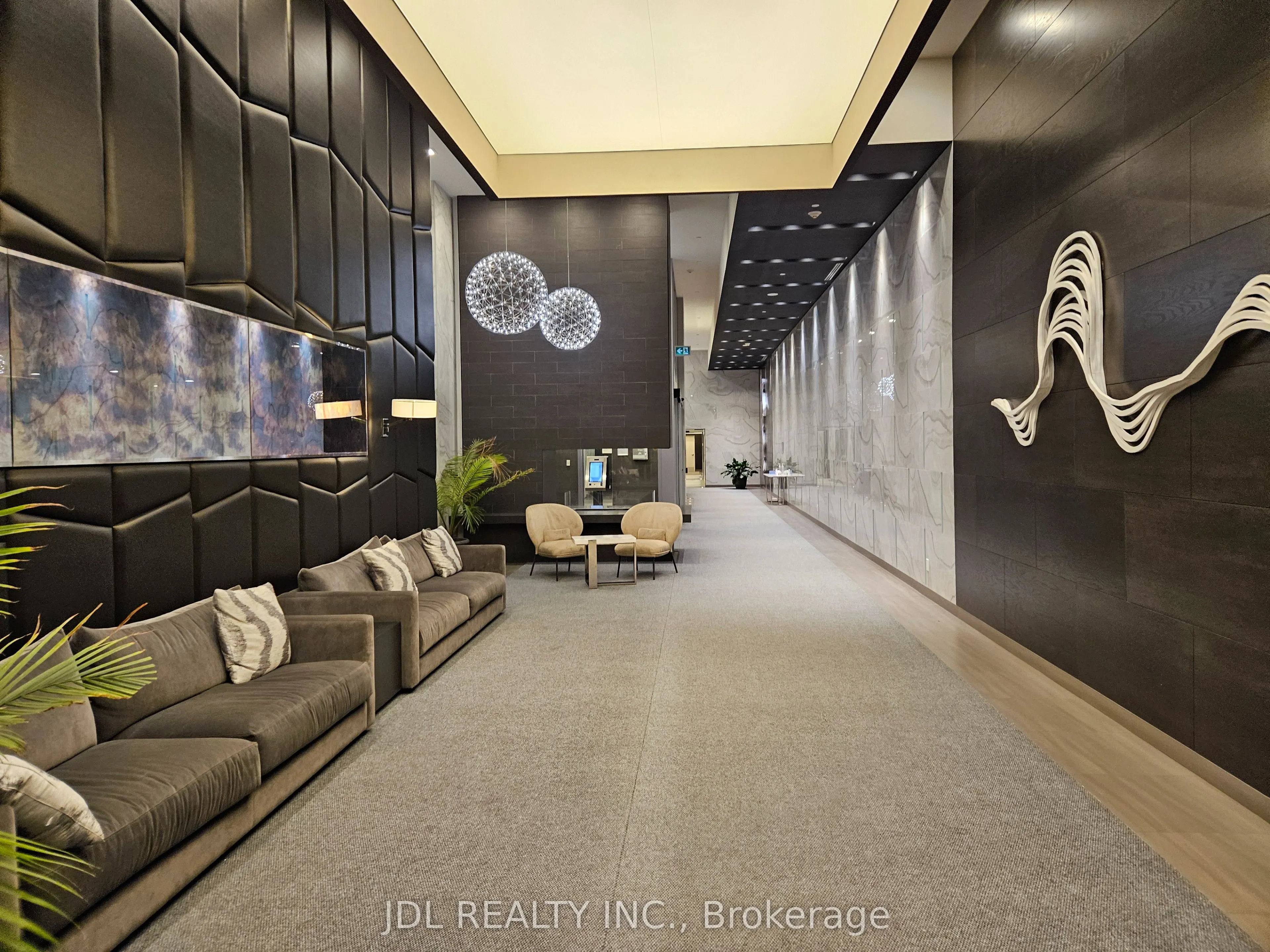 5180 yonge Street #2112