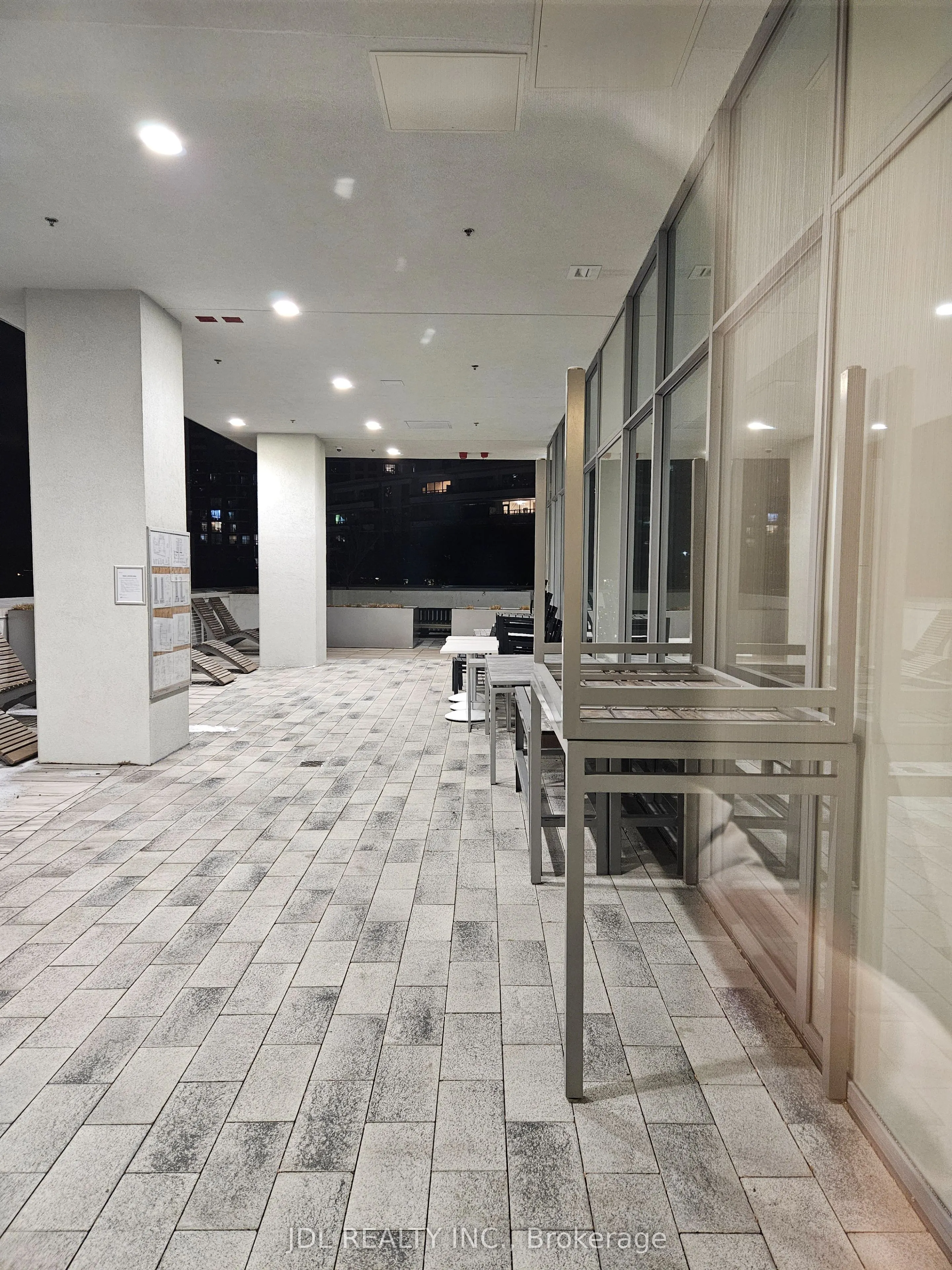 5180 yonge Street #2112