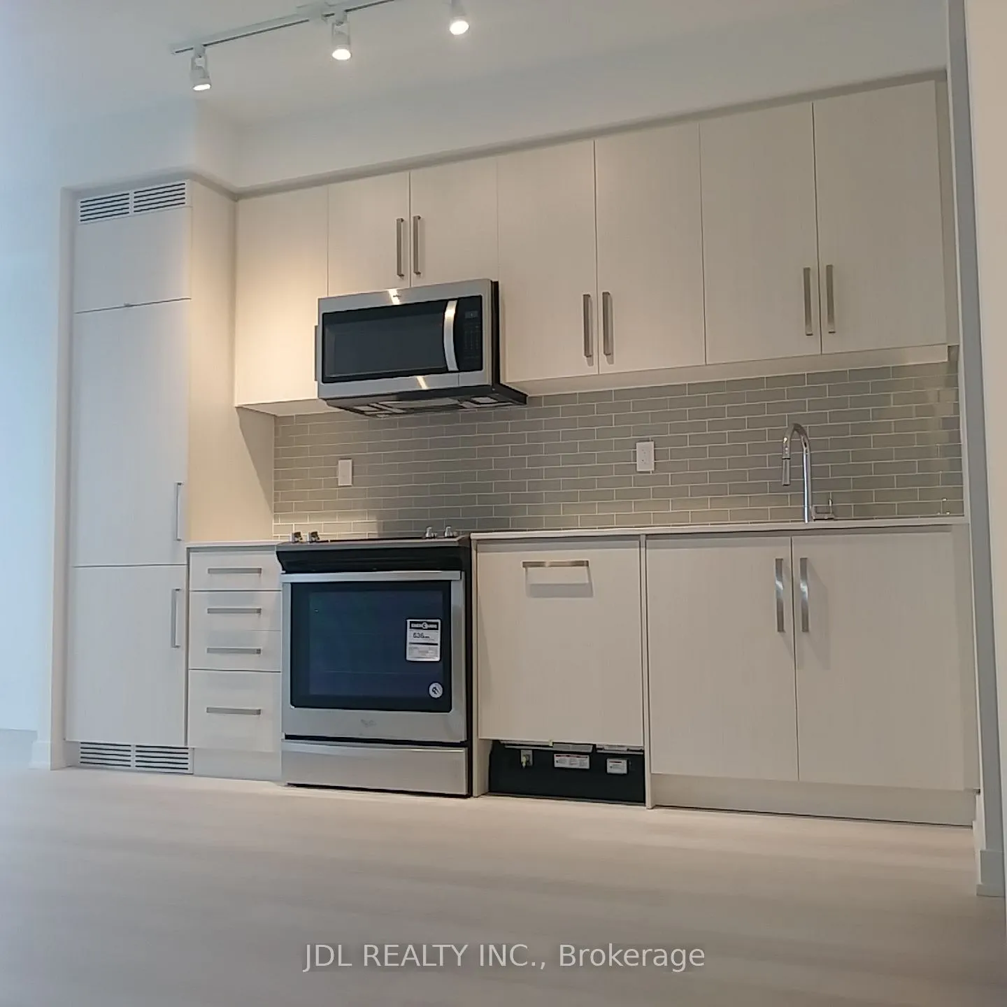 5180 yonge Street #2112