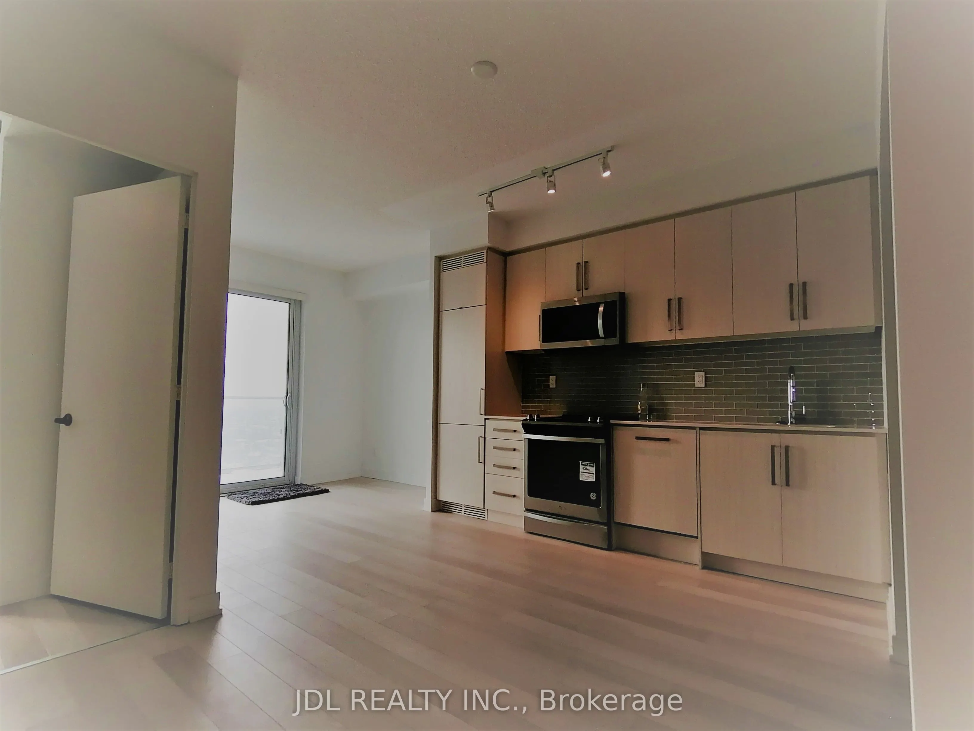 5180 yonge Street #2112