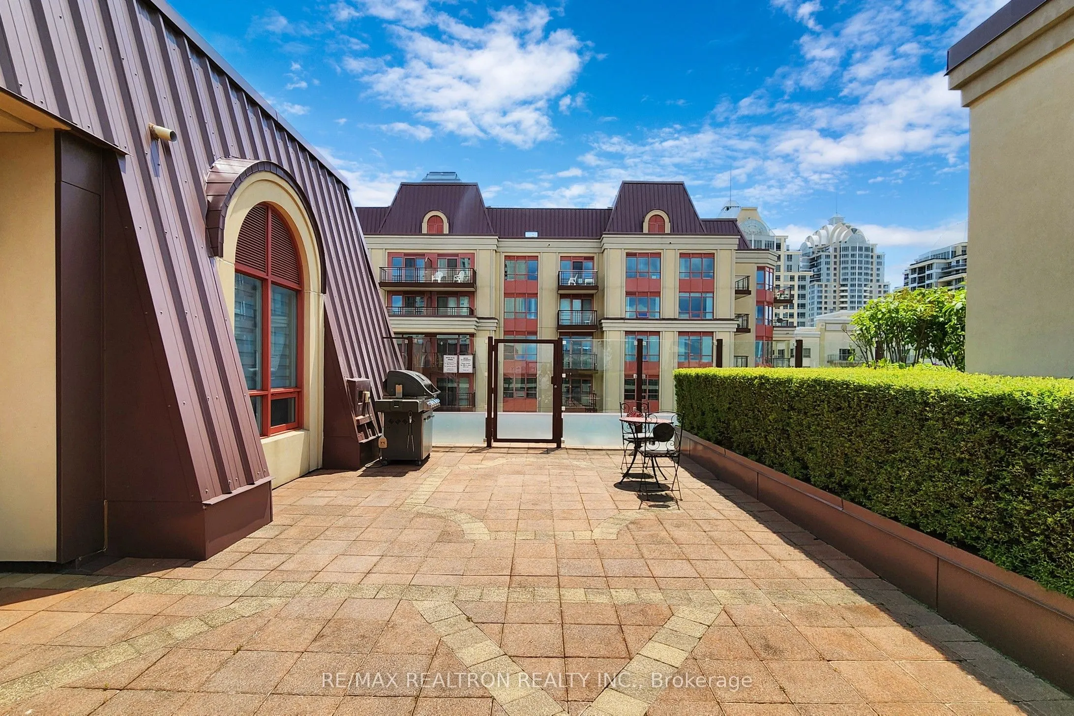 27 Rean Drive #524