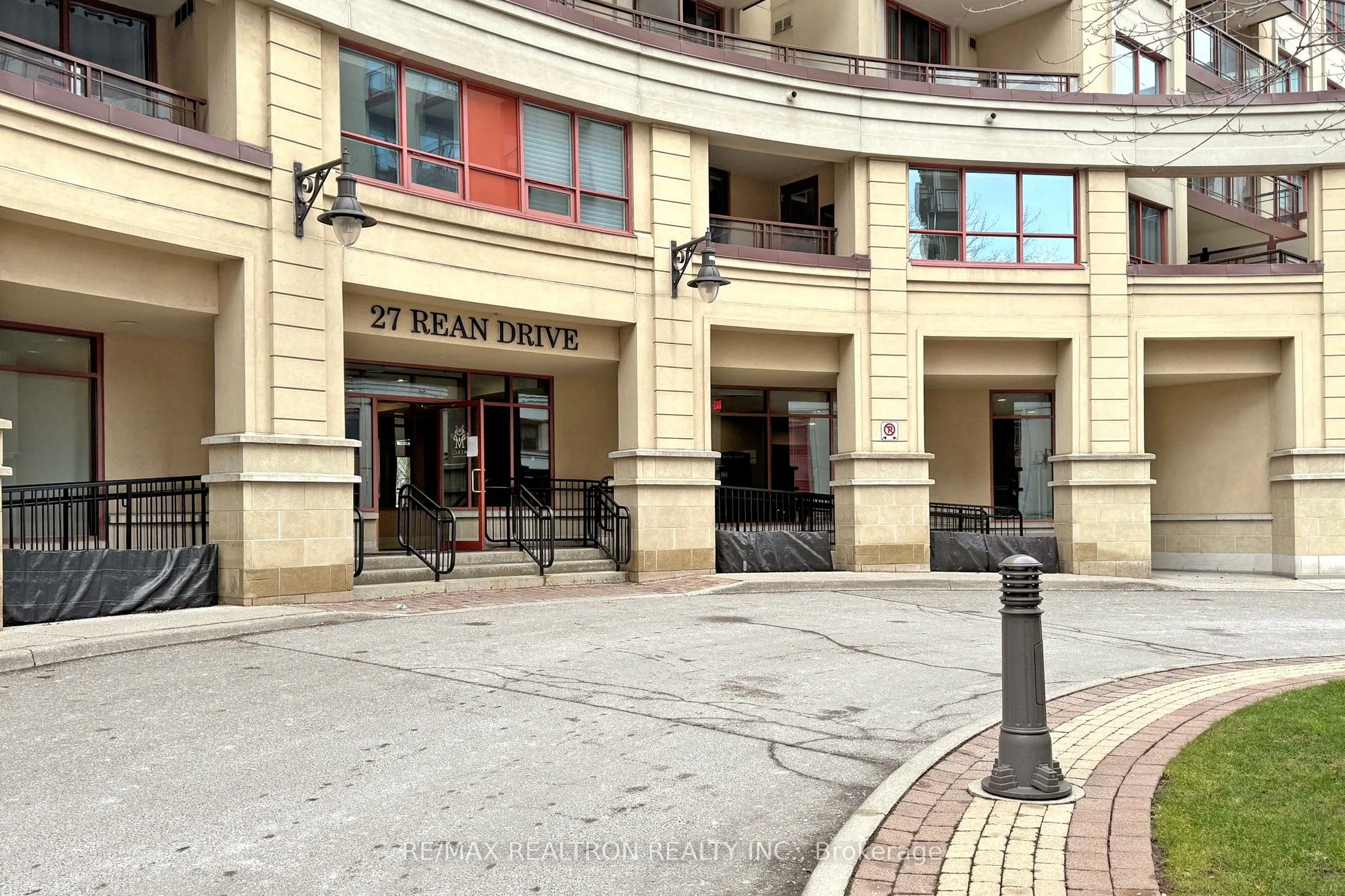 27 Rean Drive #524