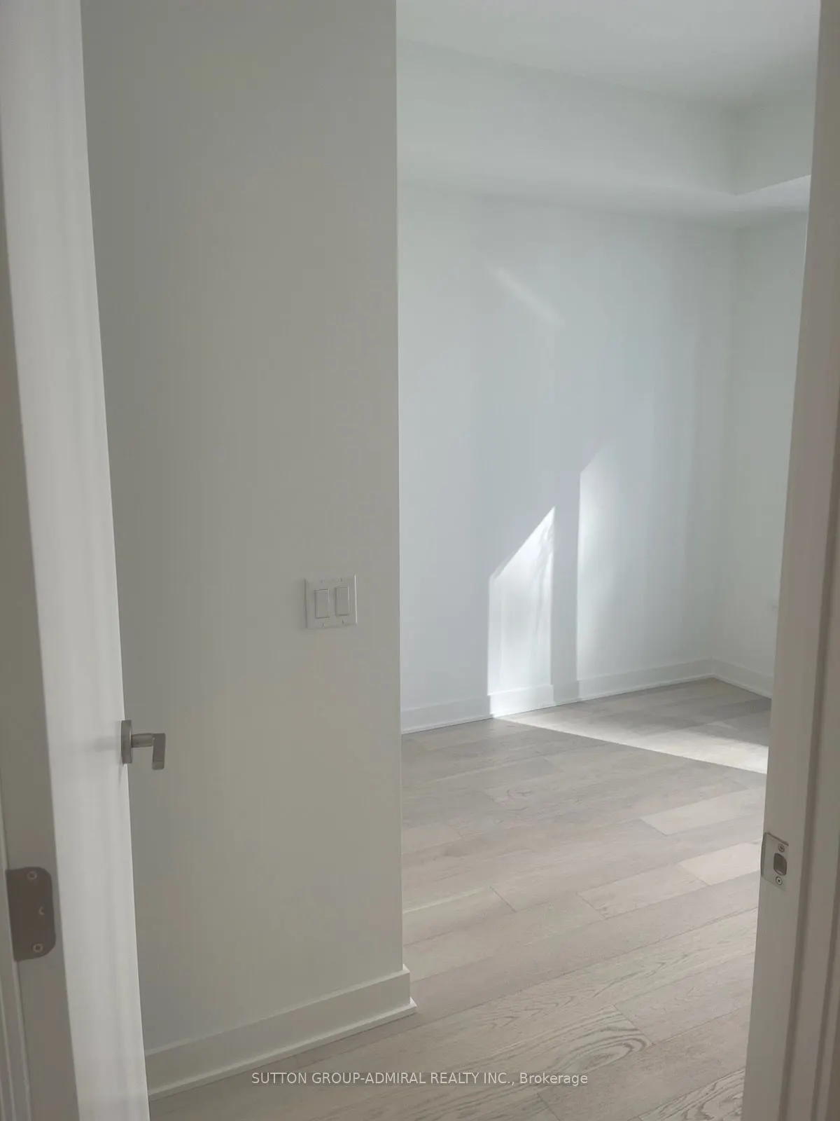11 Yorkville Avenue #3505