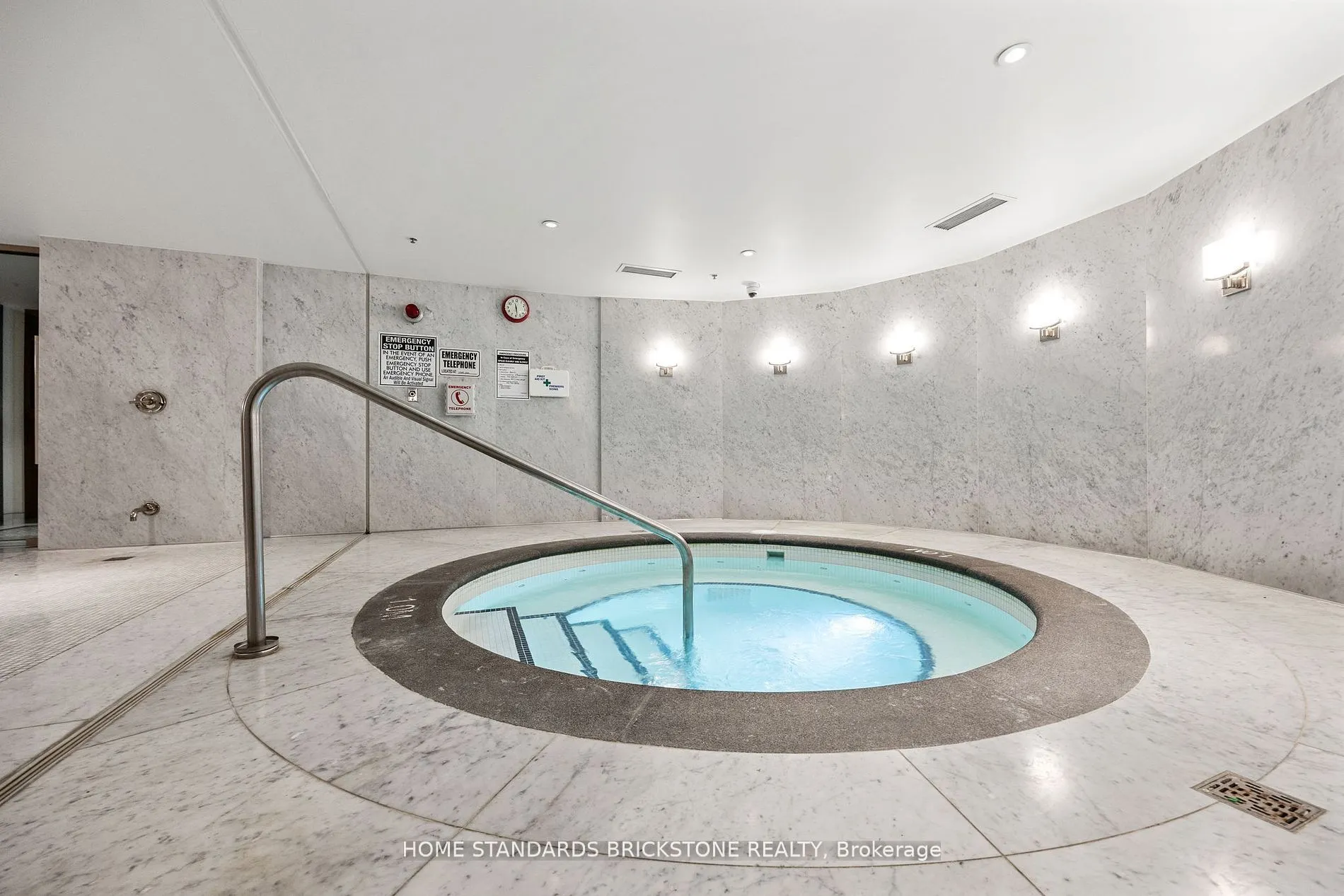 955 Bay Street #3907