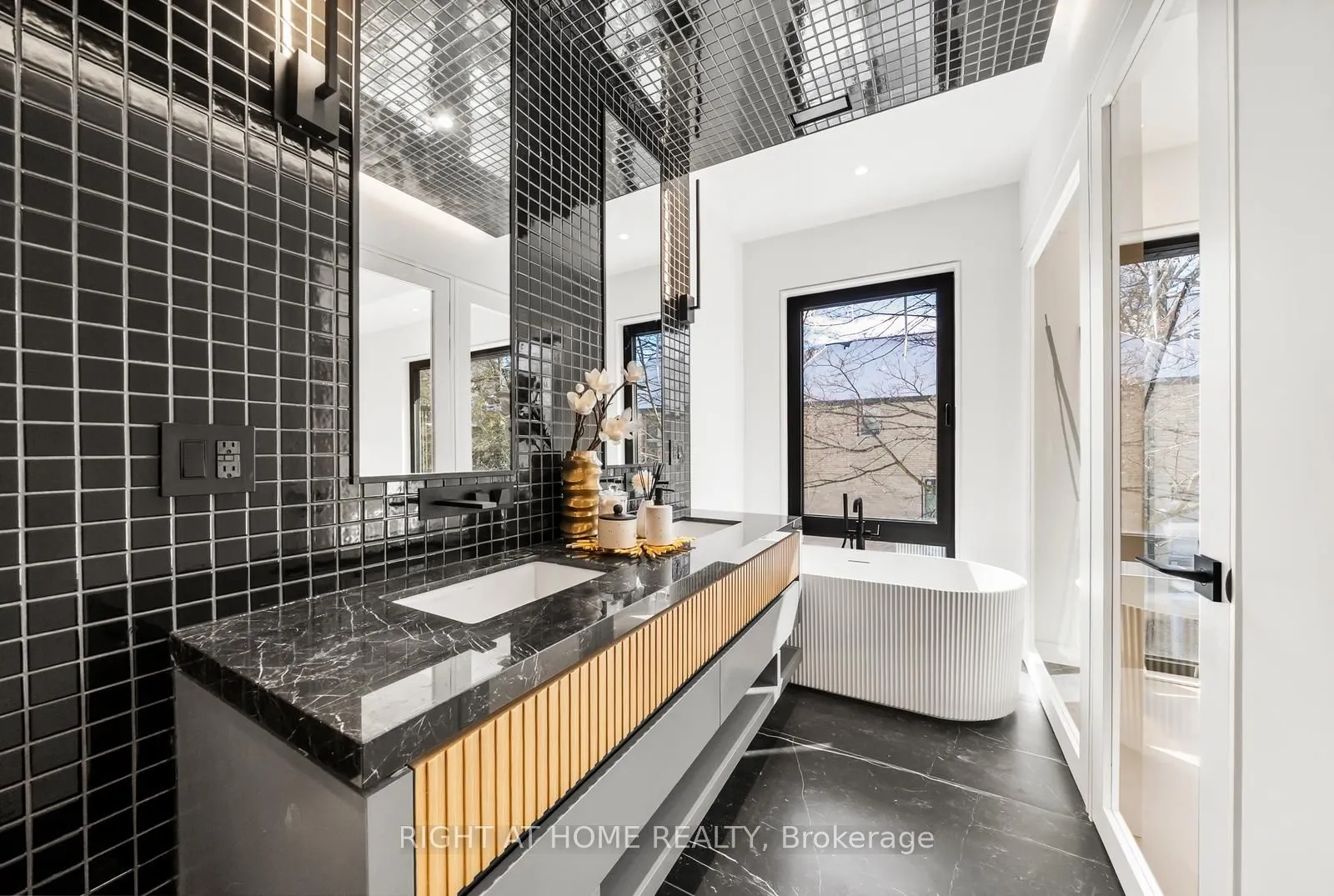 74B Rathnelly Avenue