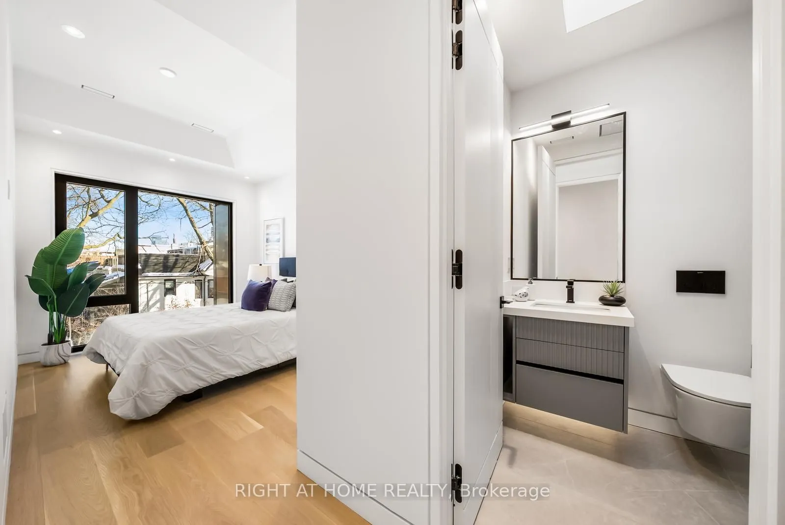 74B Rathnelly Avenue