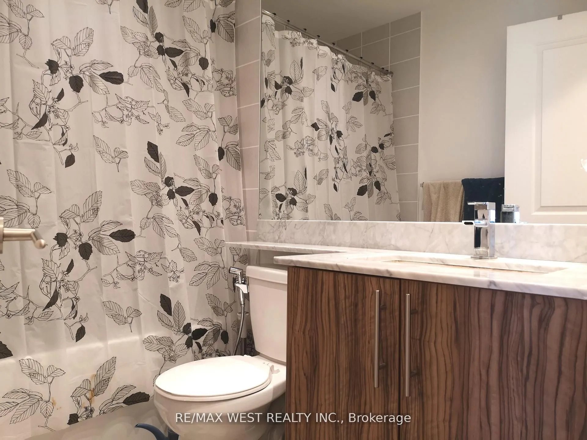75 East Liberty Street #1718