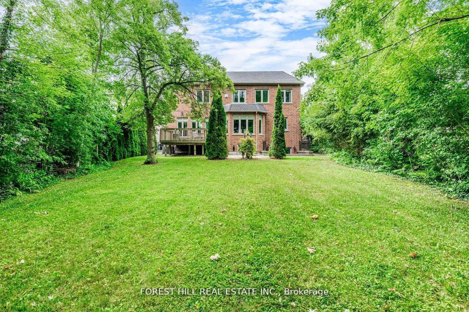 60 Hawksbury Drive