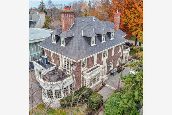 444 Russell Hill Road