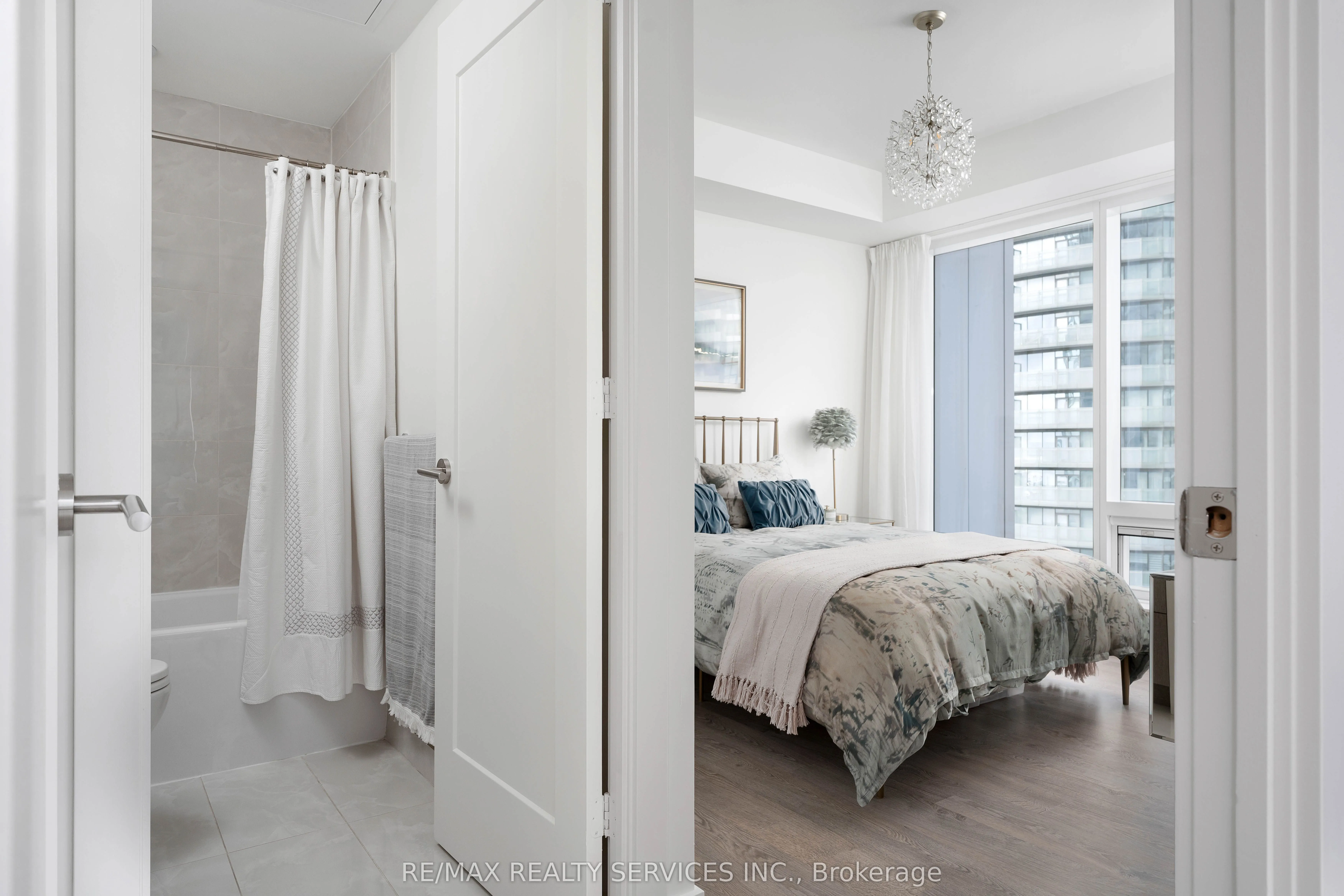 10 York Street #4303