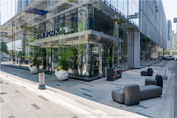 10 York Street #4303