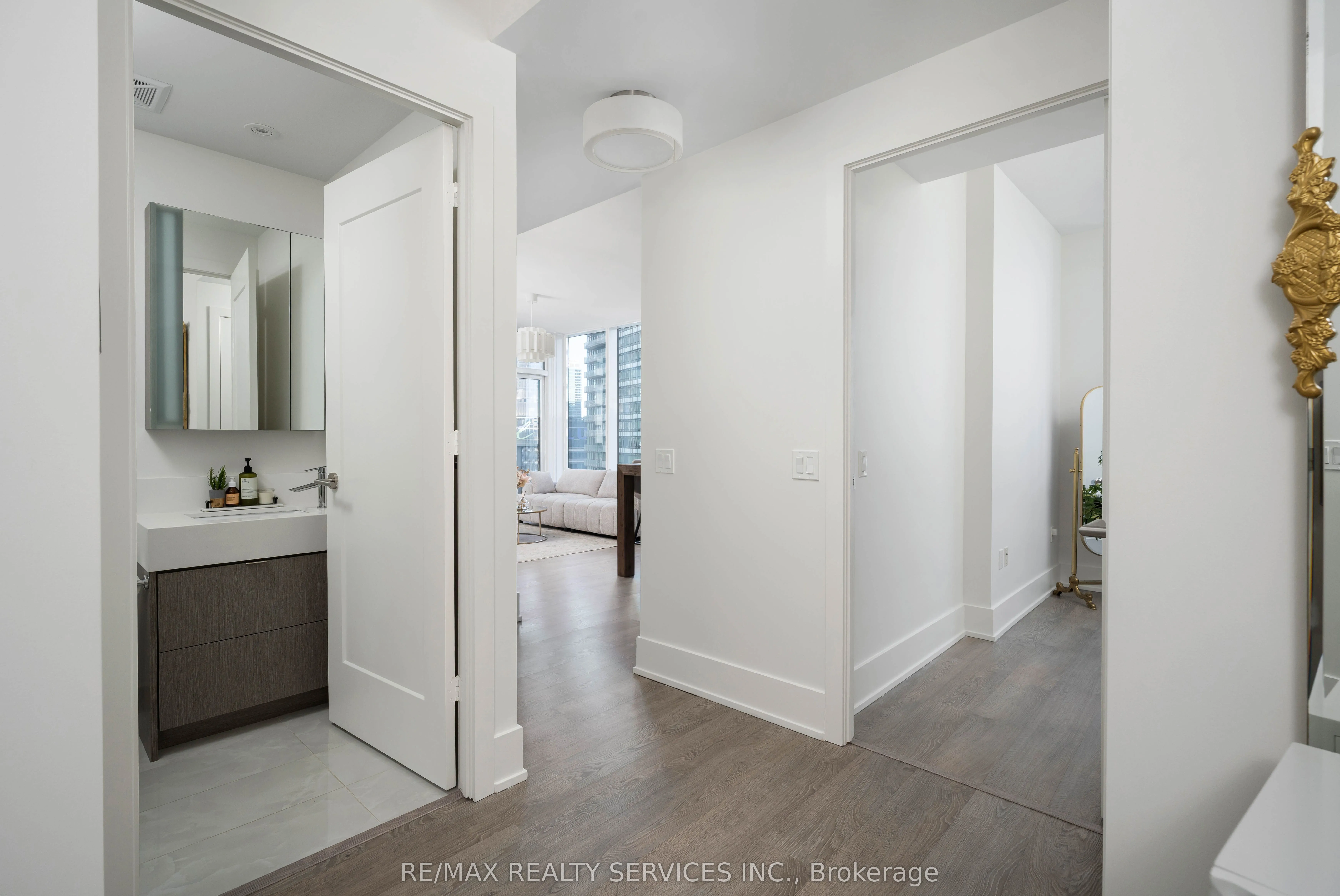 10 York Street #4303
