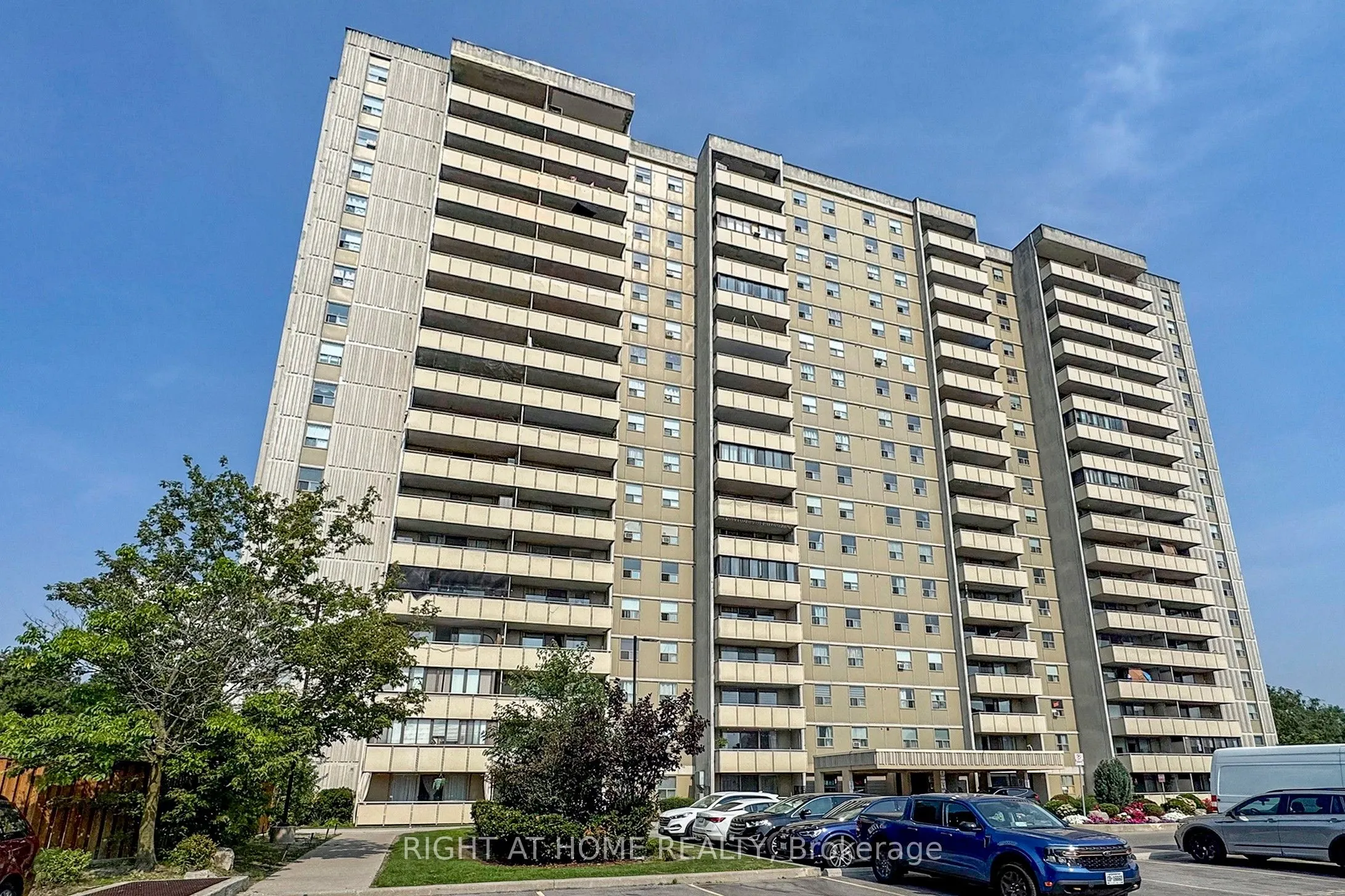 1338 York Mills Road #702