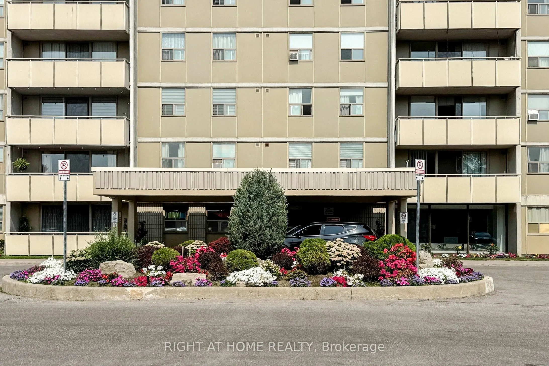1338 York Mills Road #702