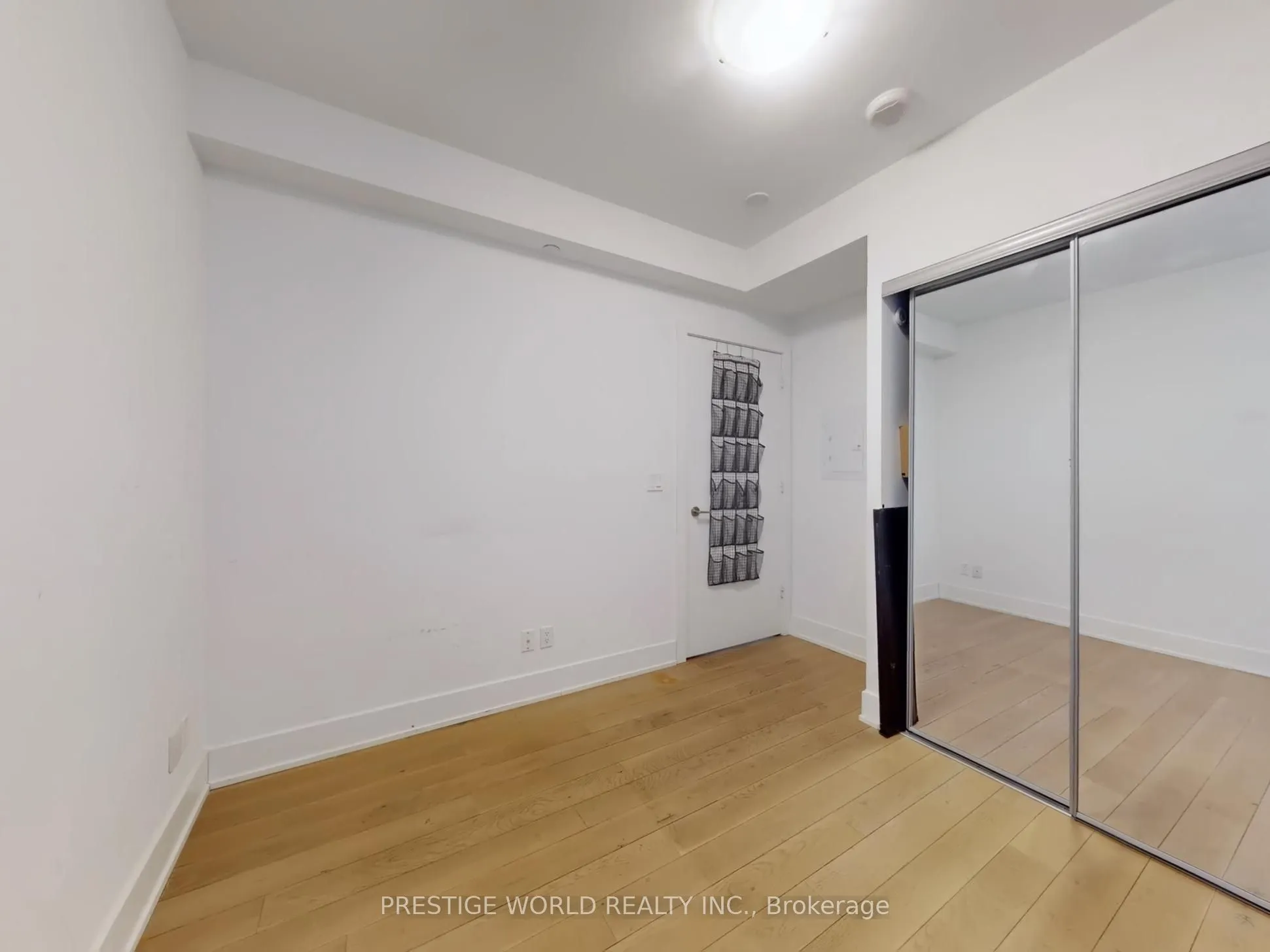 200 Bloor Street West Street W #1401