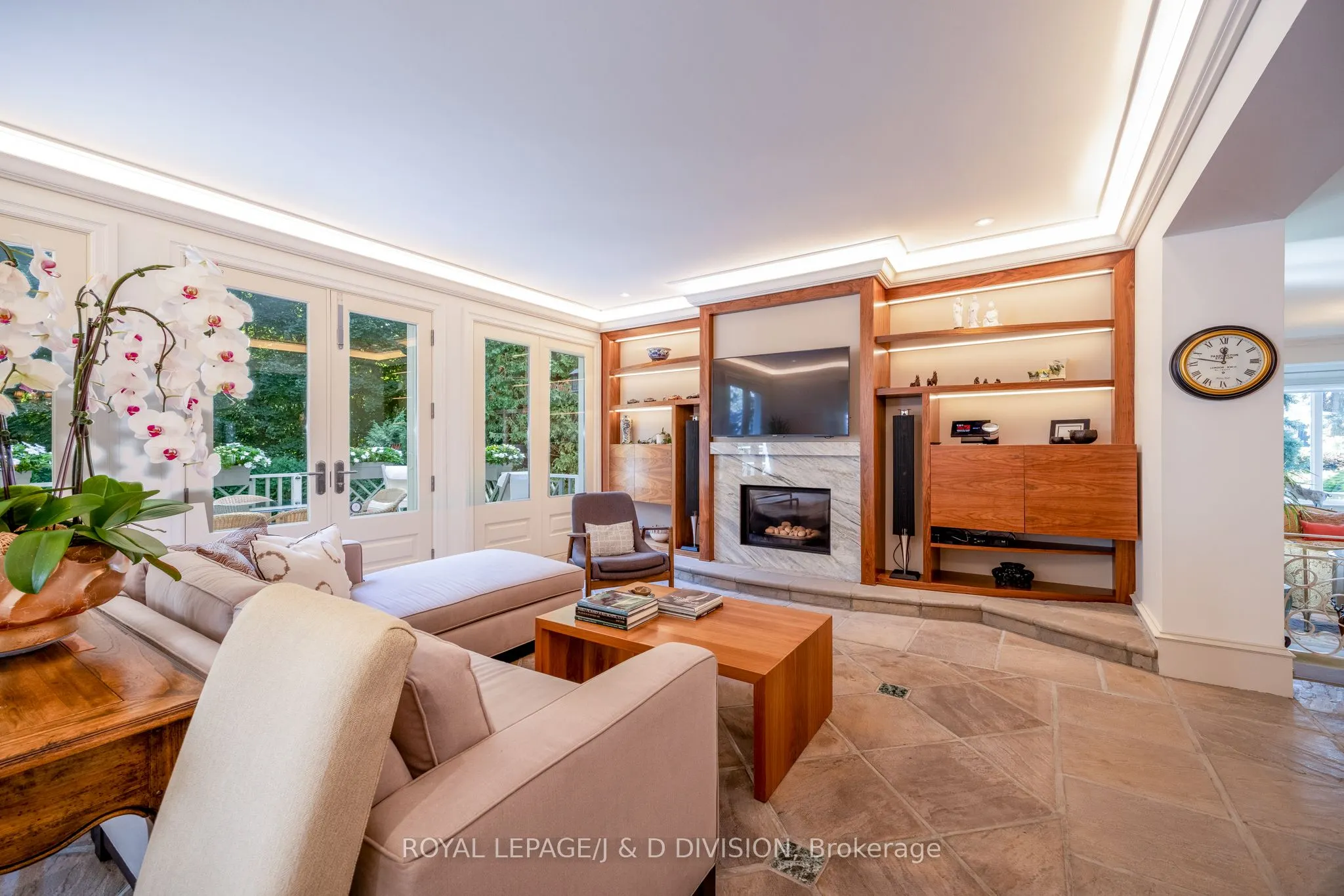 12 Forest Glen Crescent
