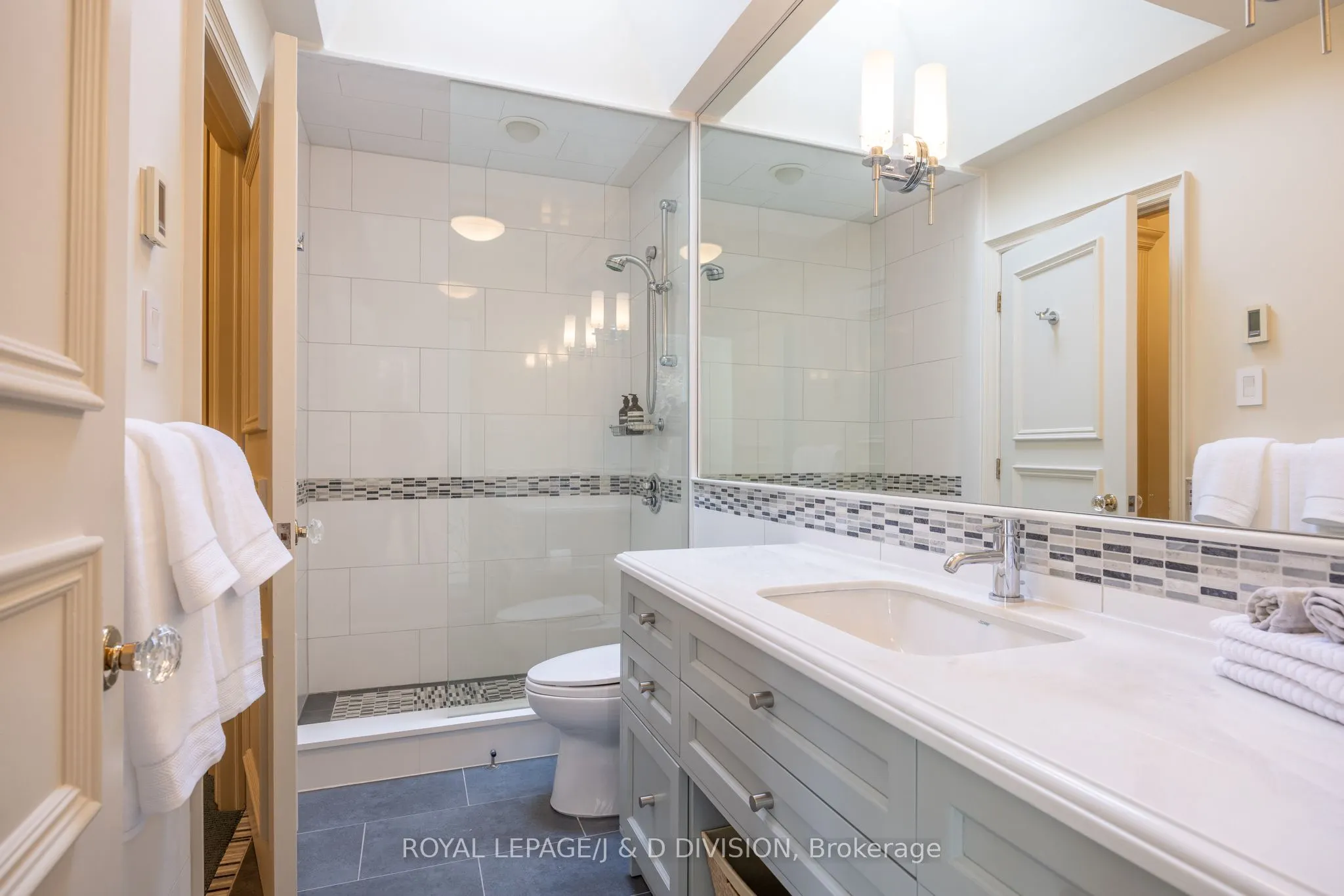 12 Forest Glen Crescent