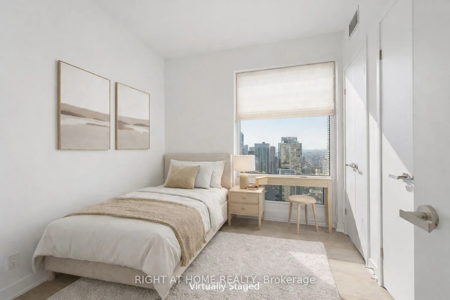 88 Queen Street E #4711