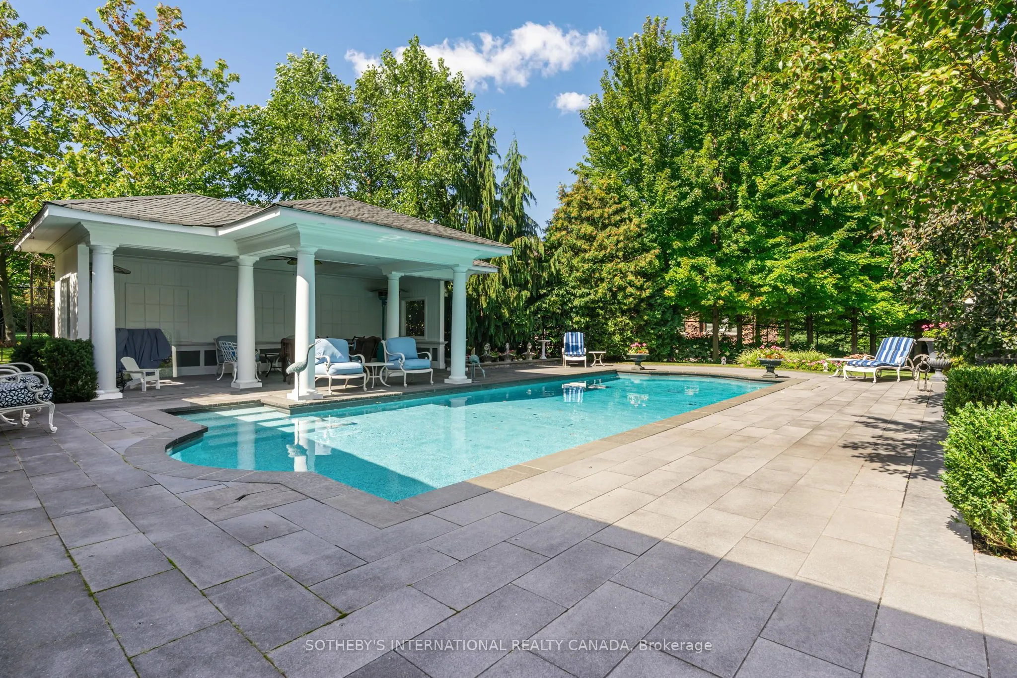 8 Swansdown Drive