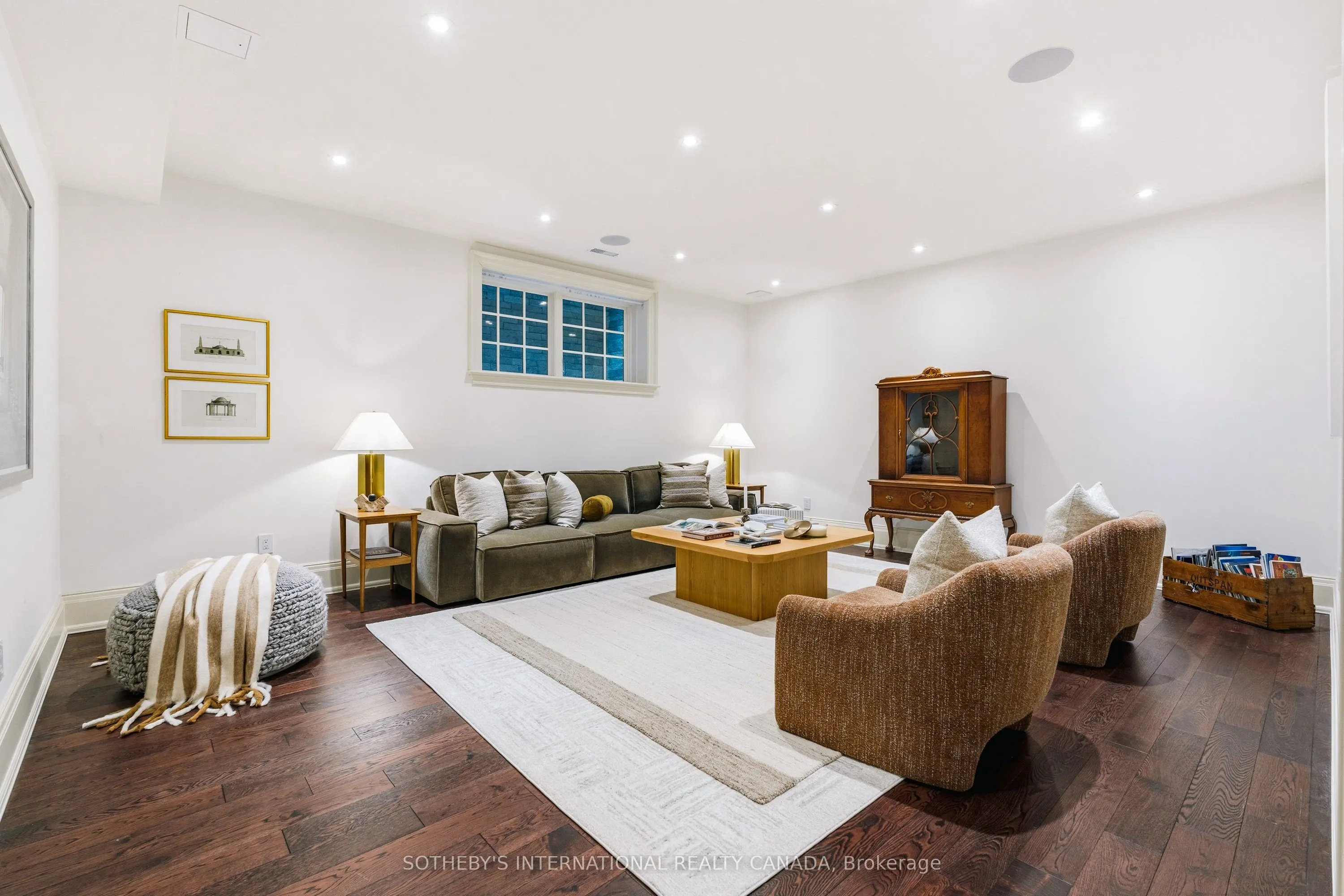 8 Swansdown Drive