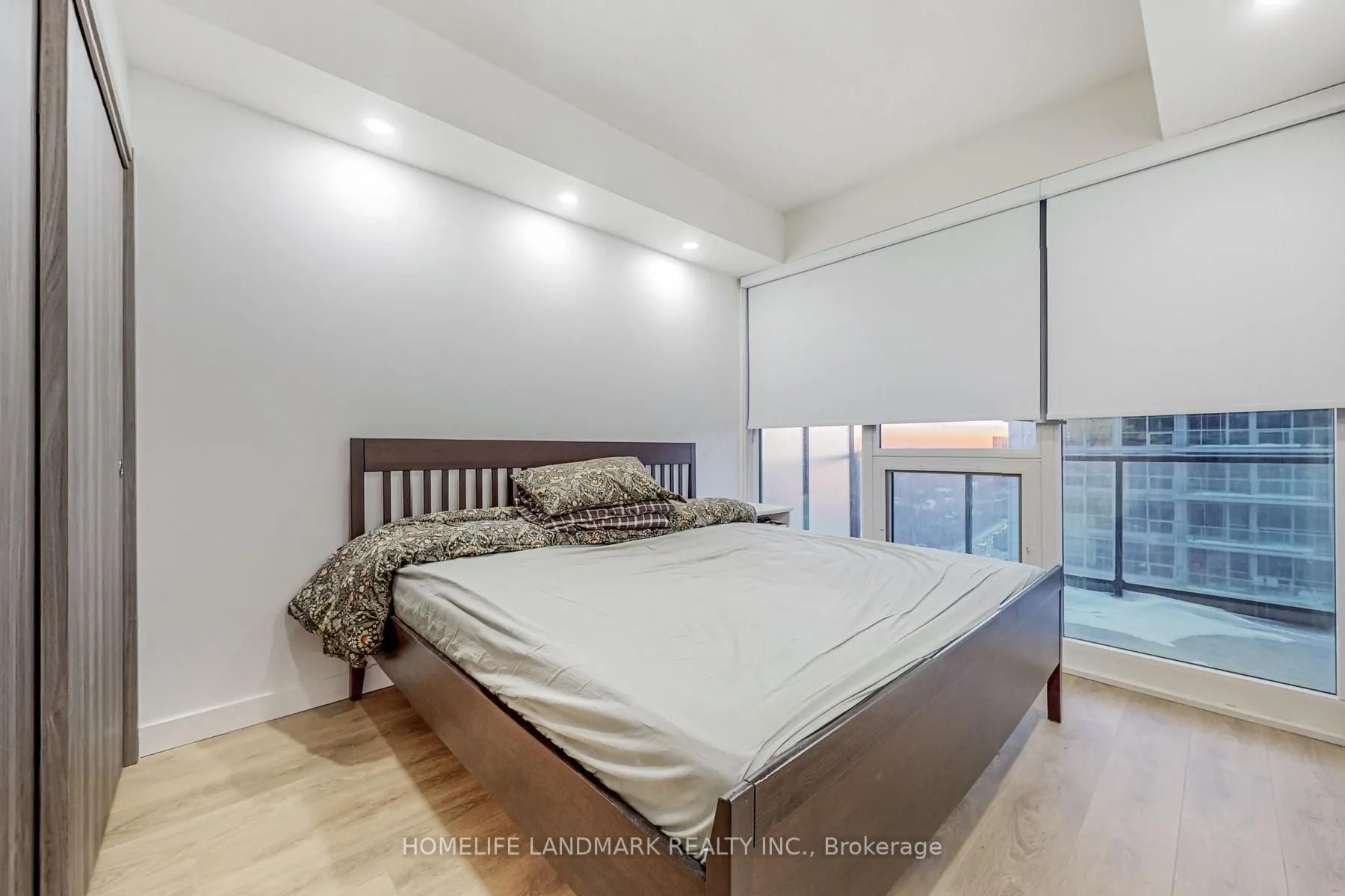 85 Mcmahon Drive #3106