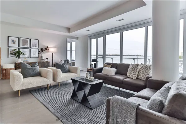 29 Queens Quay E #505