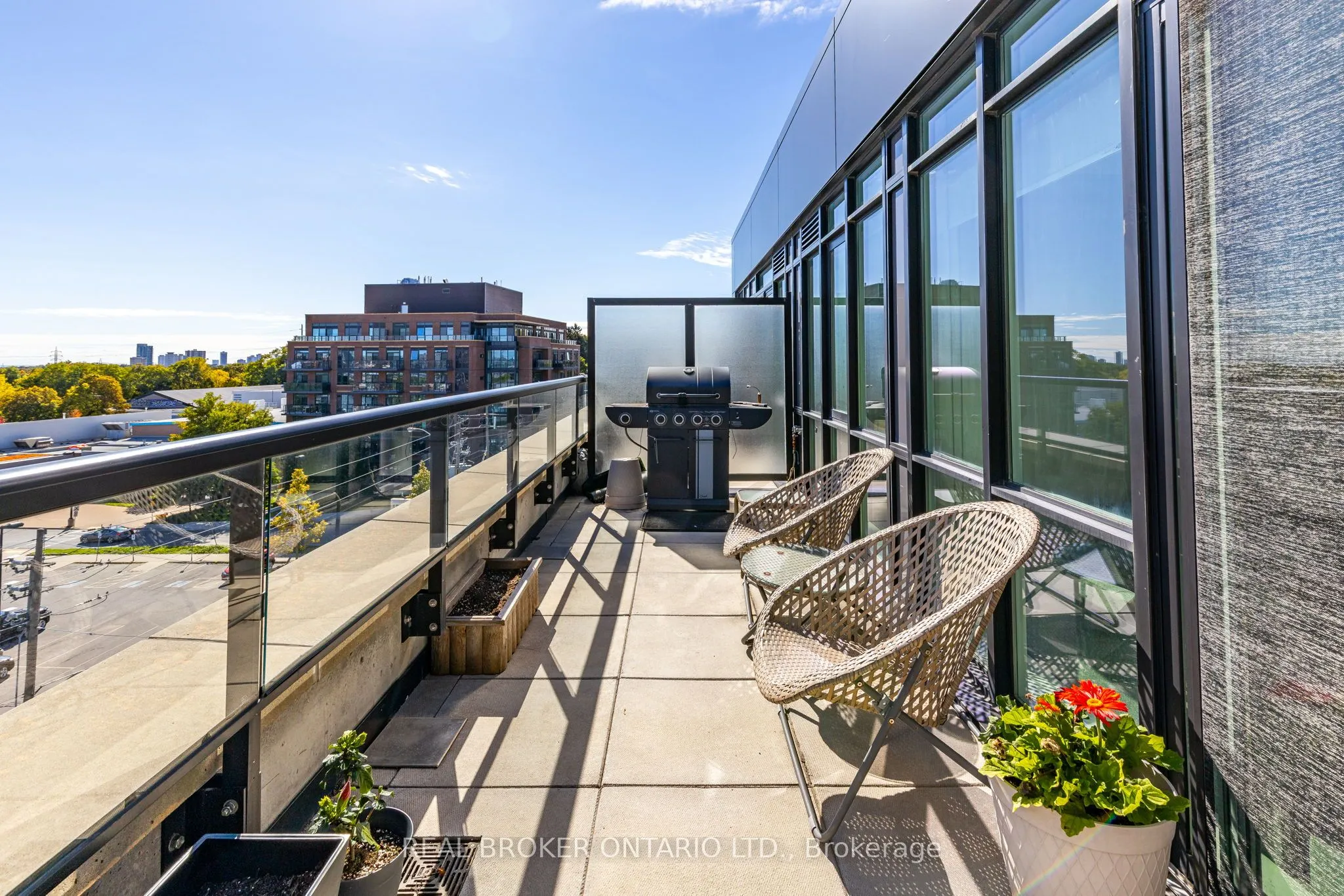 25 Malcolm Road #606
