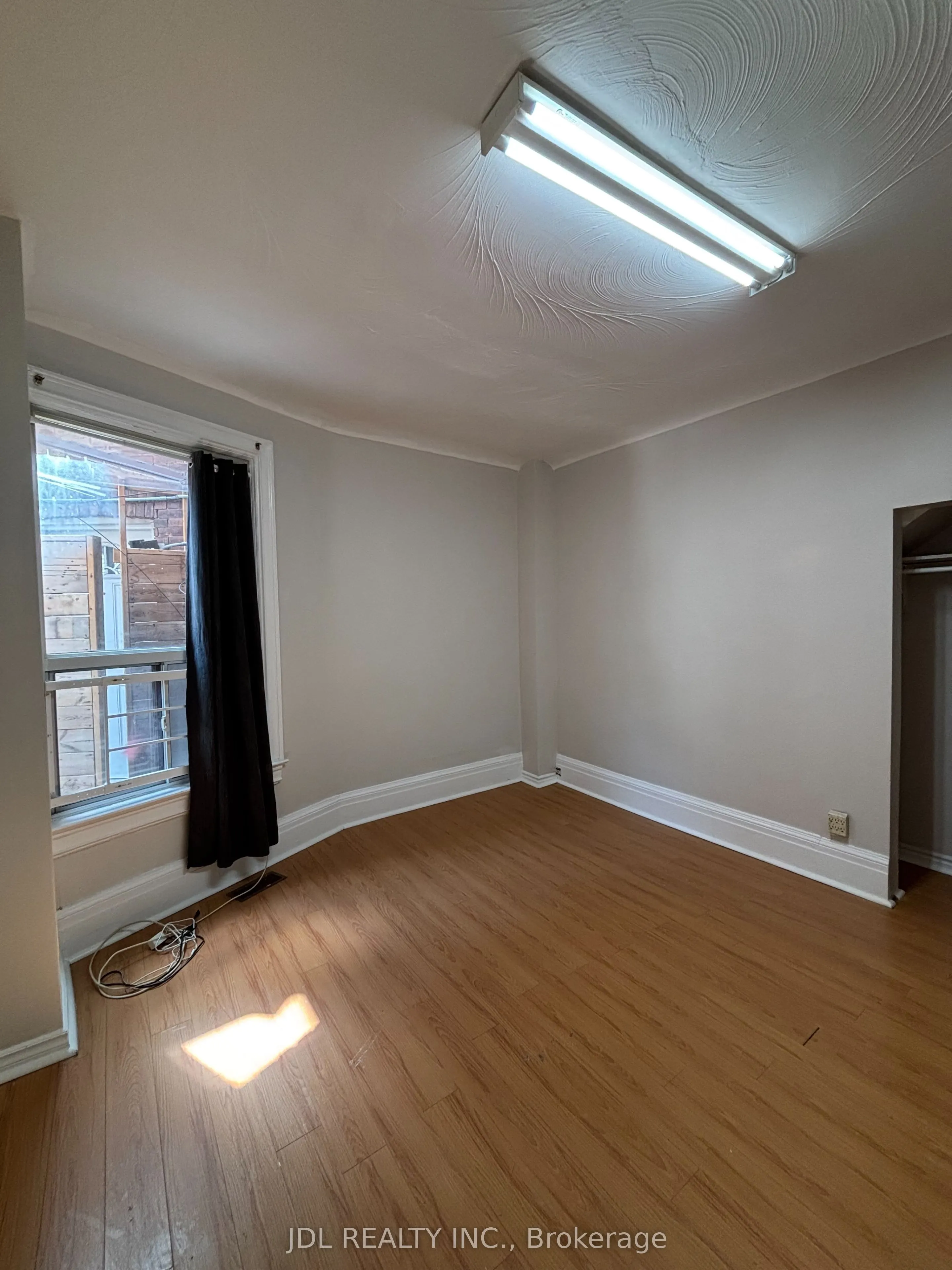 593 Bathurst Street #Main Floor