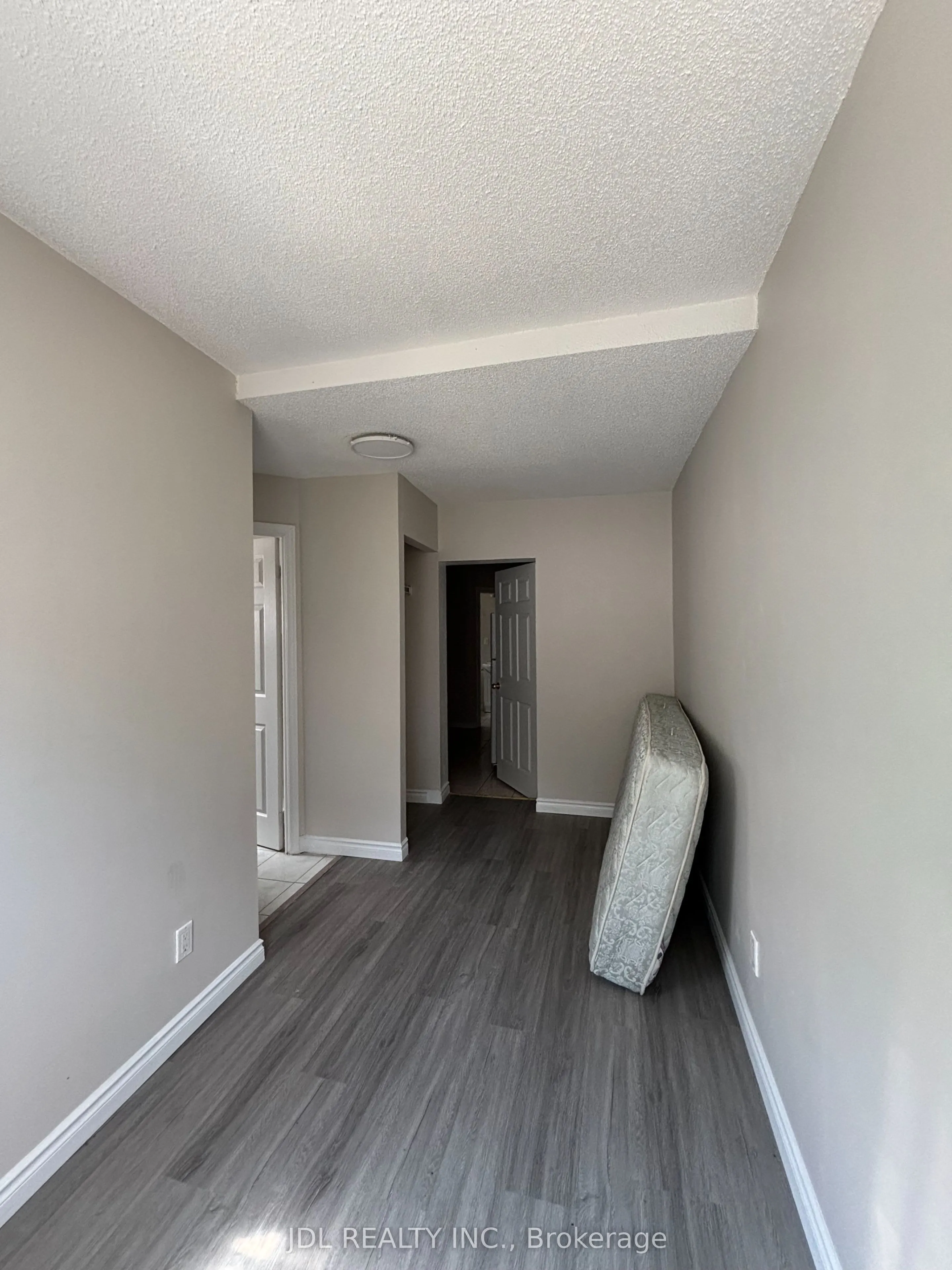 593 Bathurst Street #Main Floor
