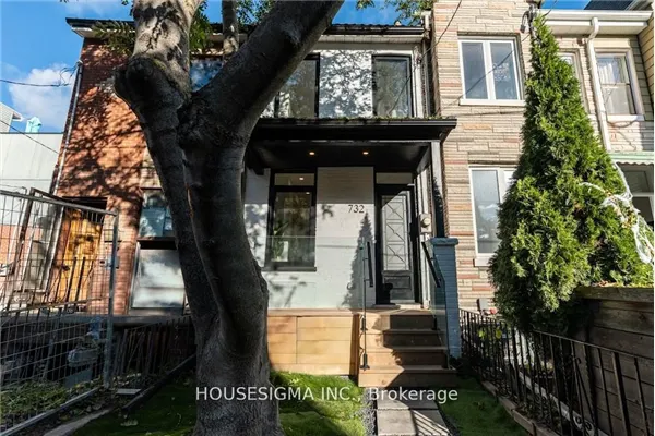 732 Adelaide Street W