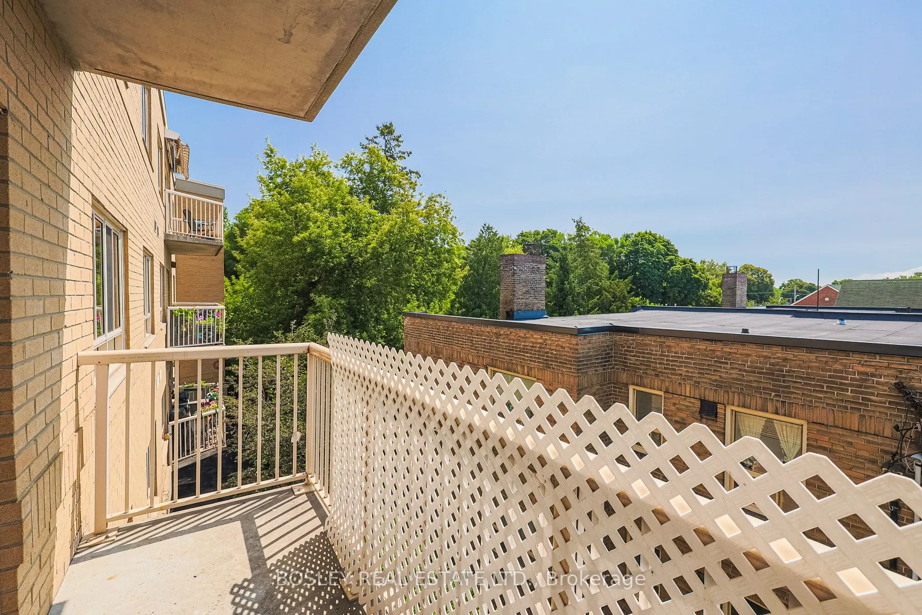 1387 Bayview Avenue #306