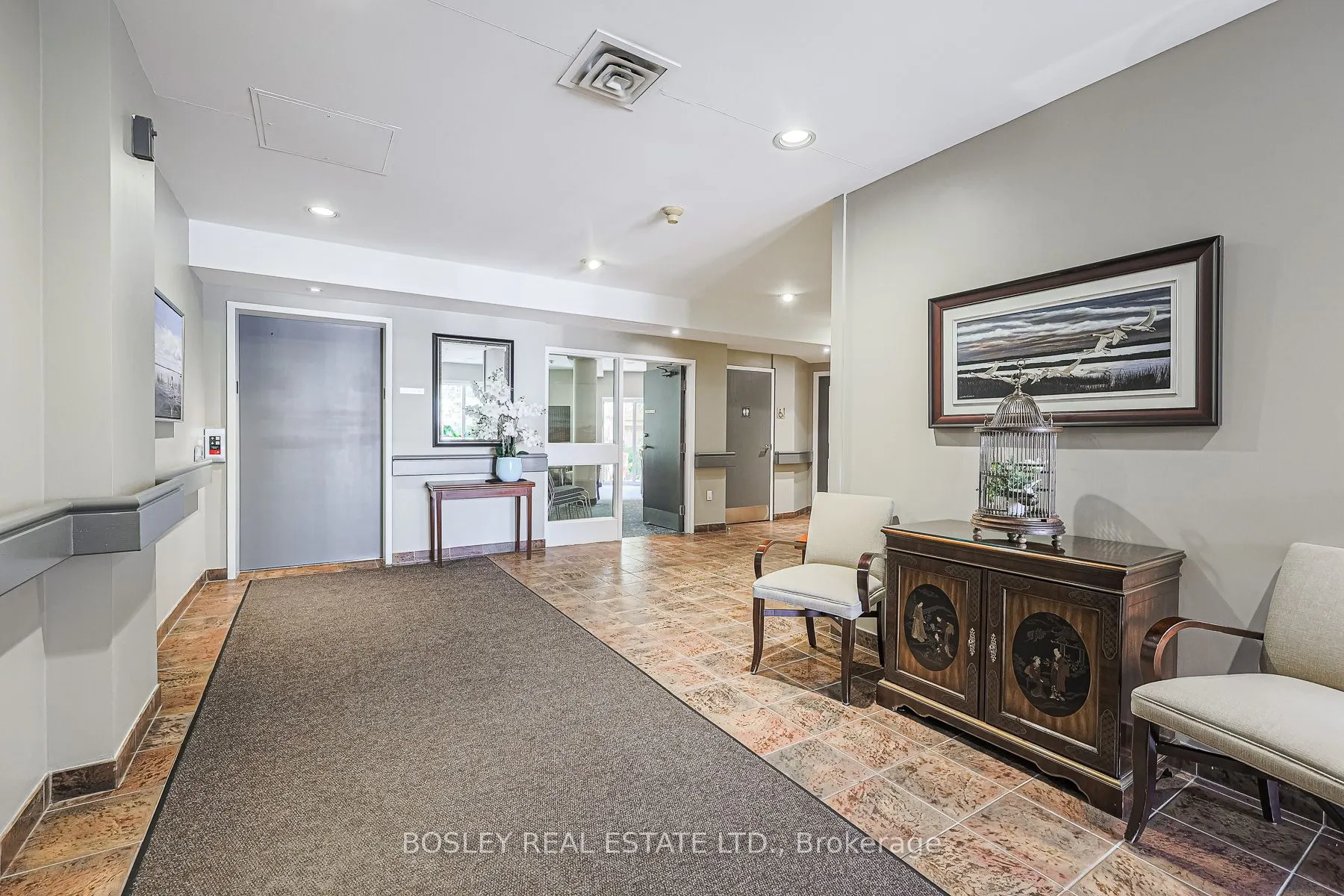 1387 Bayview Avenue #306