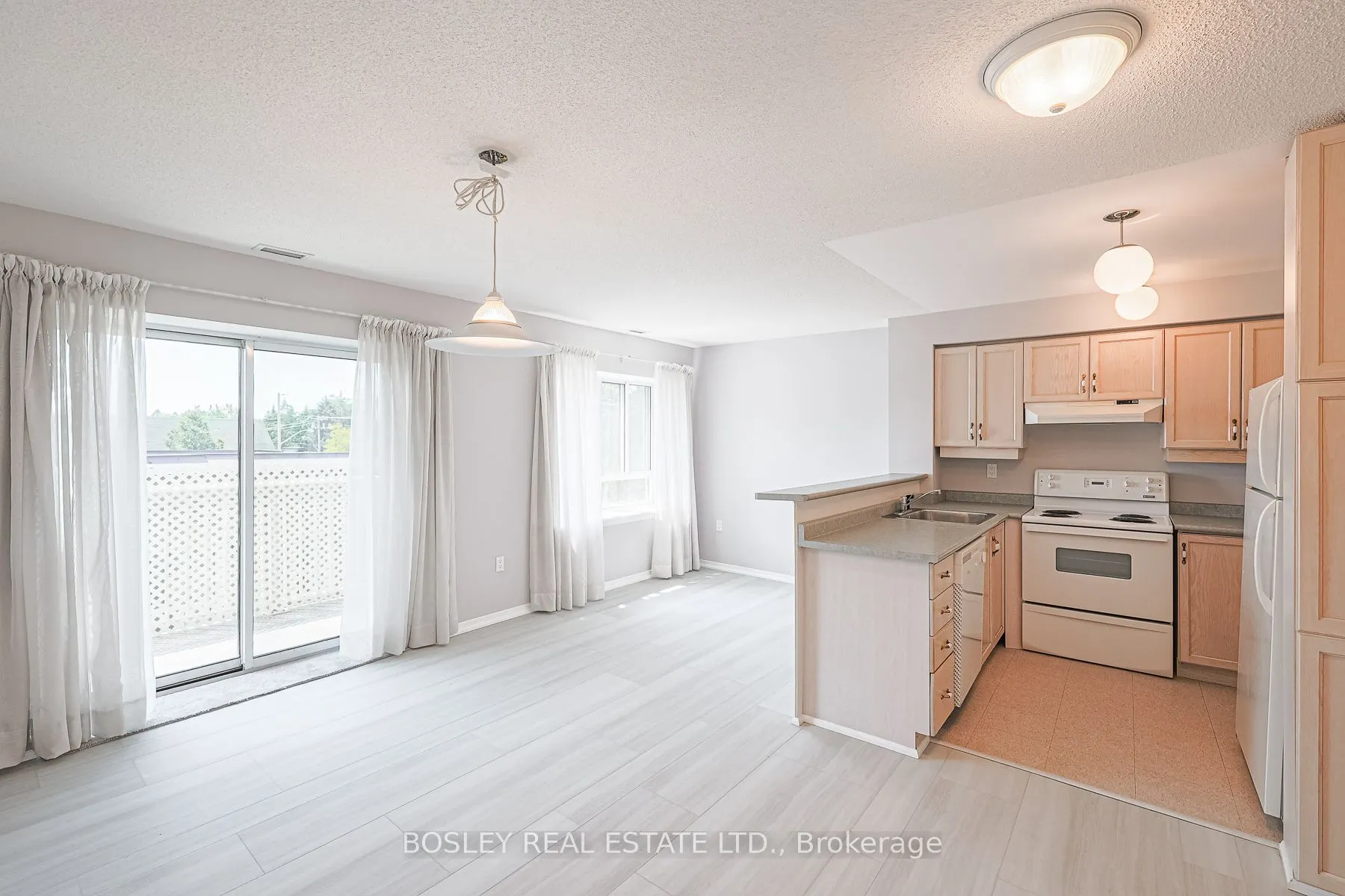 1387 Bayview Avenue #306