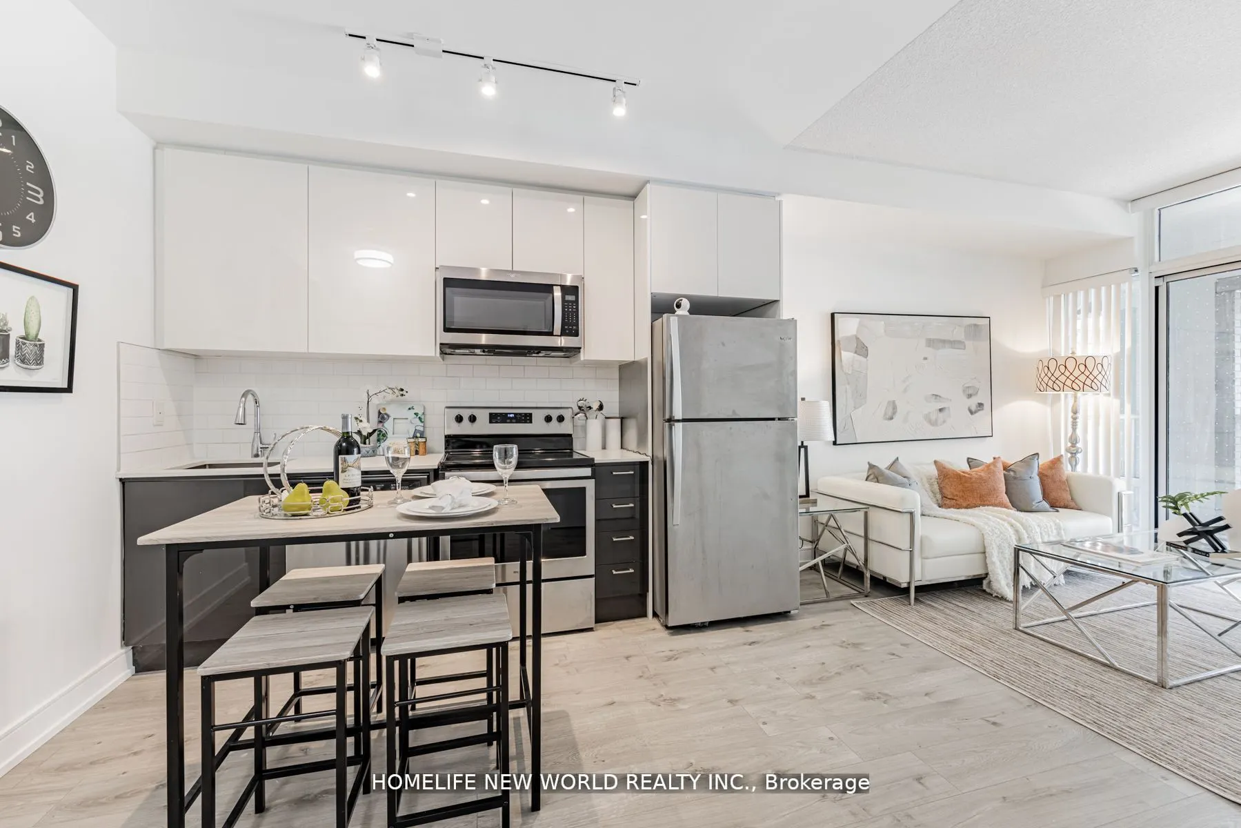 621 Sheppard Avenue E #250